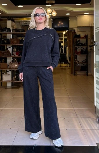 BİSİKLET YAKA YIKAMALI SWEATSHİRT