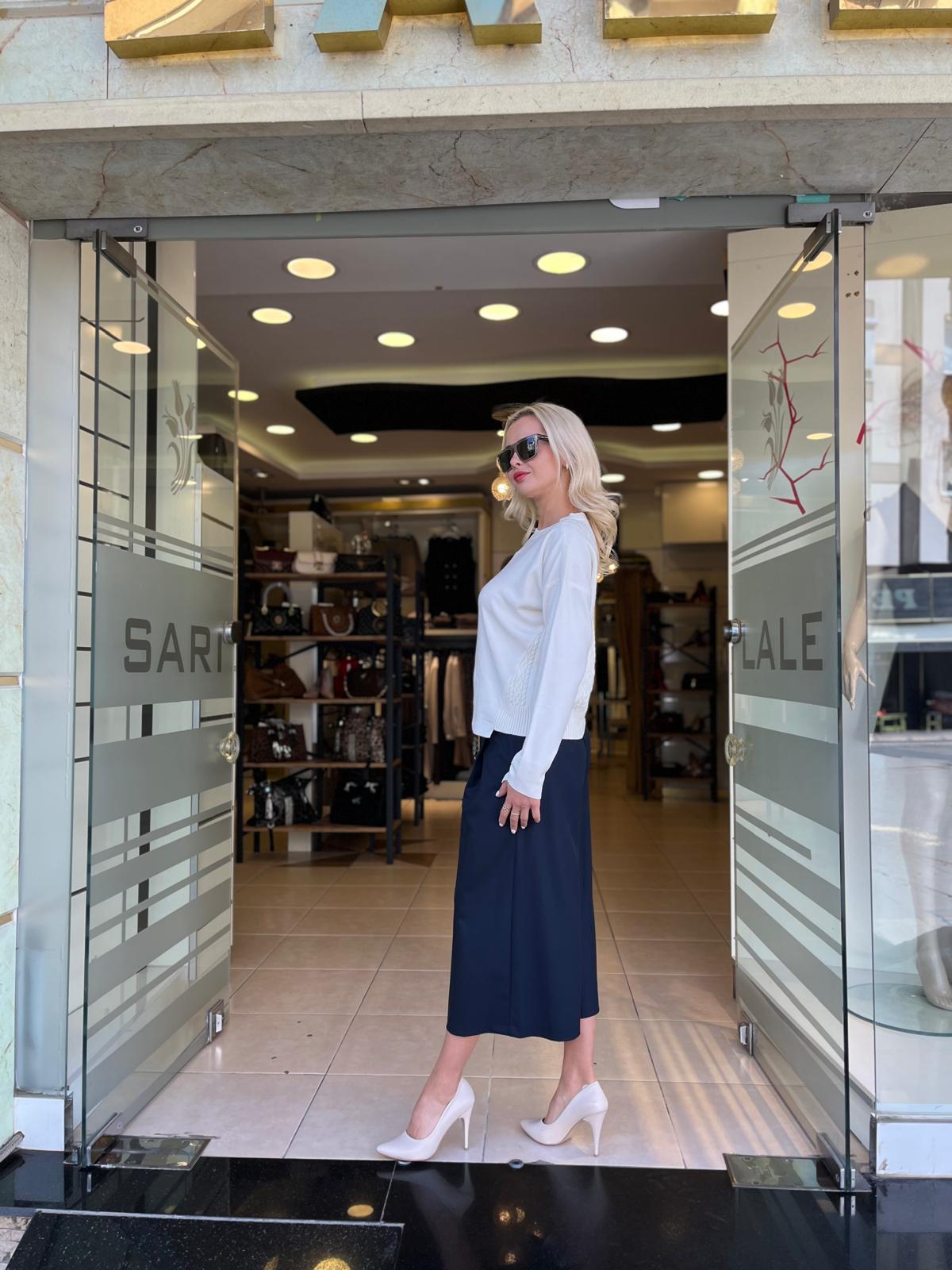 ZİNCİR KEMER DETAYLI PİLELİ PANTOLON