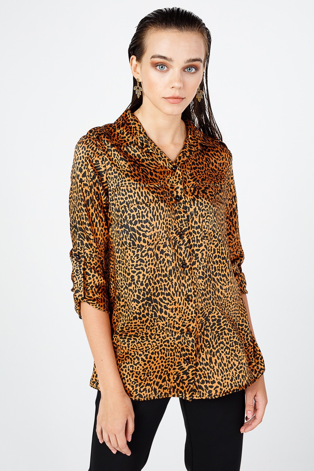 Kadın Tarçın Kapak Cepli Leopar Desenli Gömlek 20K.EKL.BLZ.02019.1