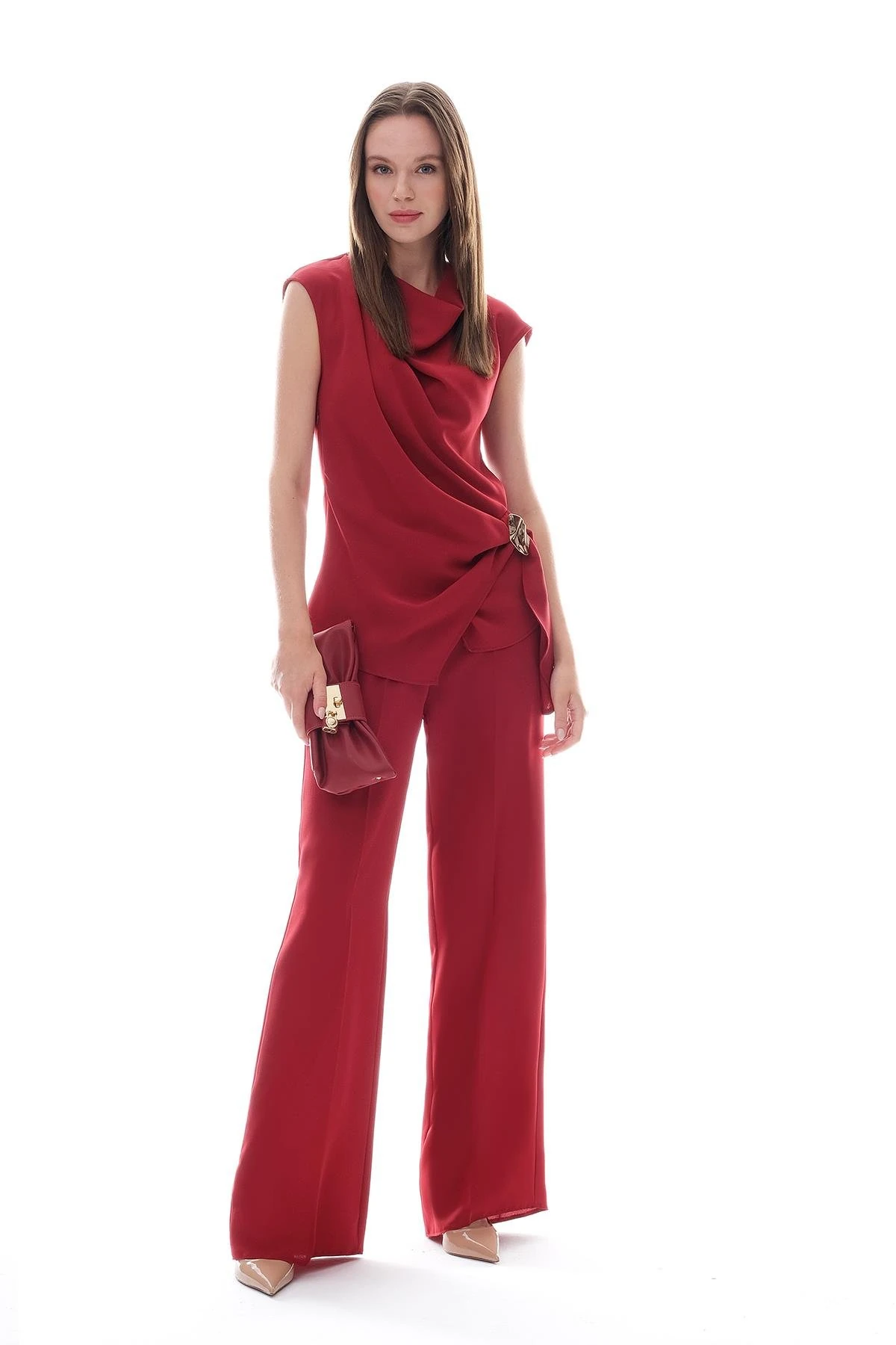 Degaje Yakalı Gol Aksesuarlı Şık Bluz