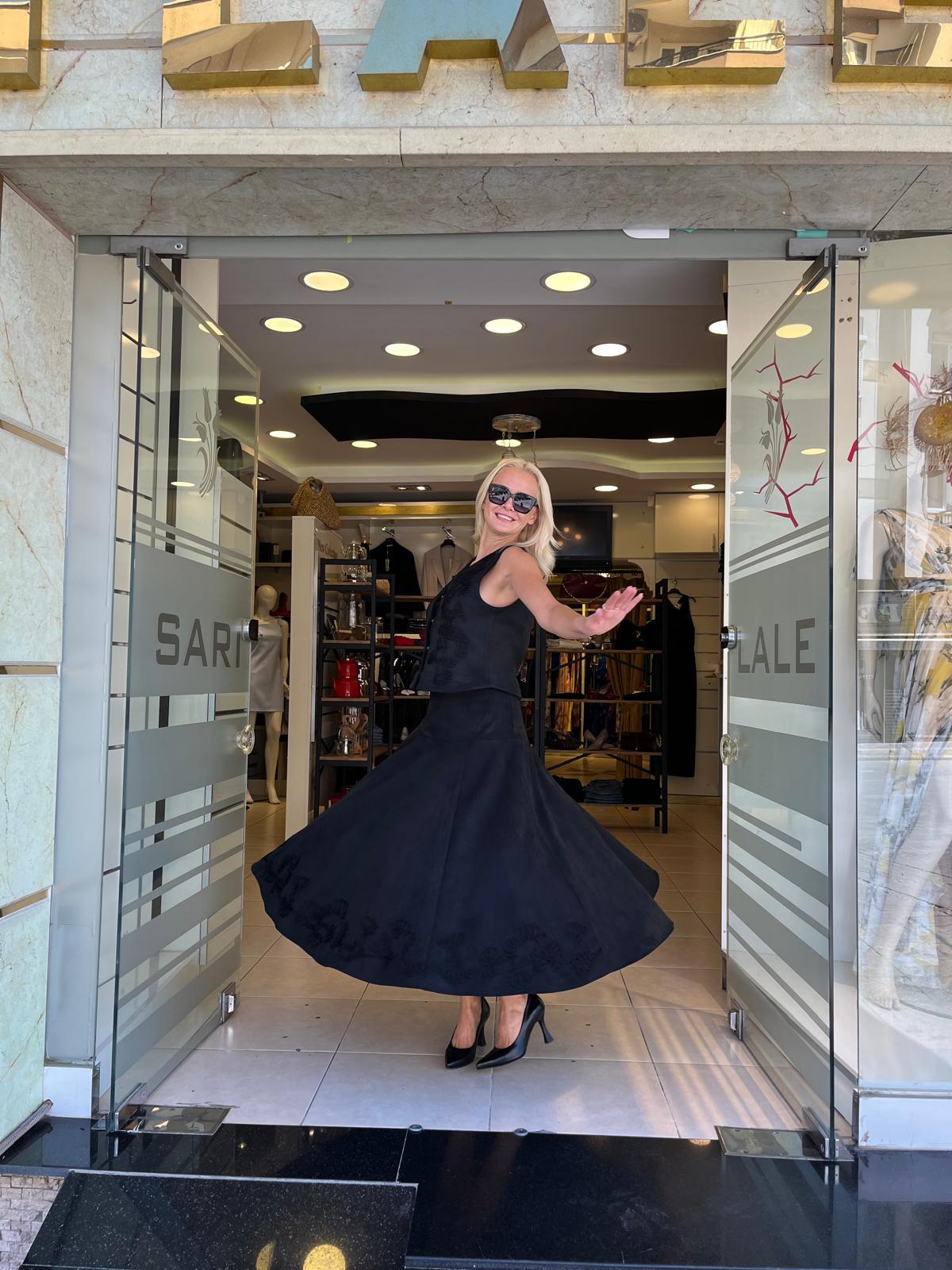 NAKIŞ DETAYLI SÜET YELEK