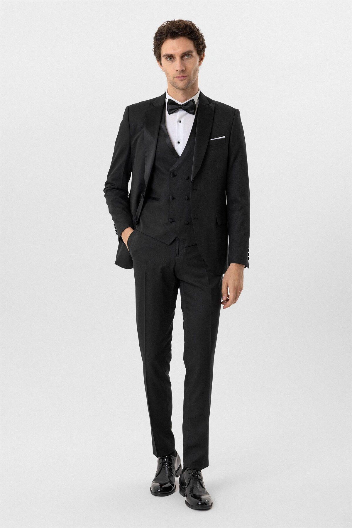 Siyah Slim Fit Armürlü Sivri Yaka 6 Drop Smokin & Damatlık