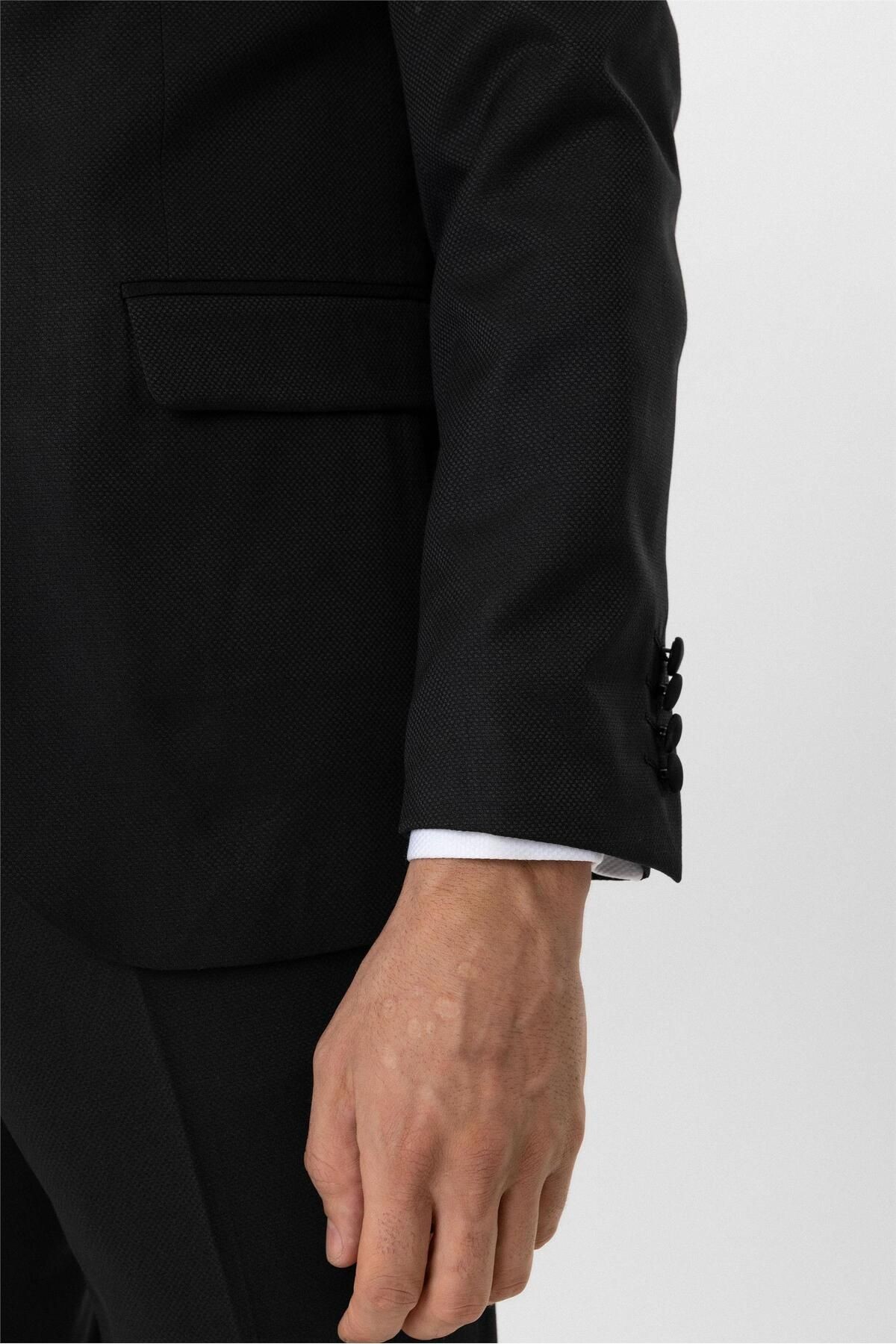 Siyah Slim Fit Armürlü Sivri Yaka 6 Drop Smokin & Damatlık