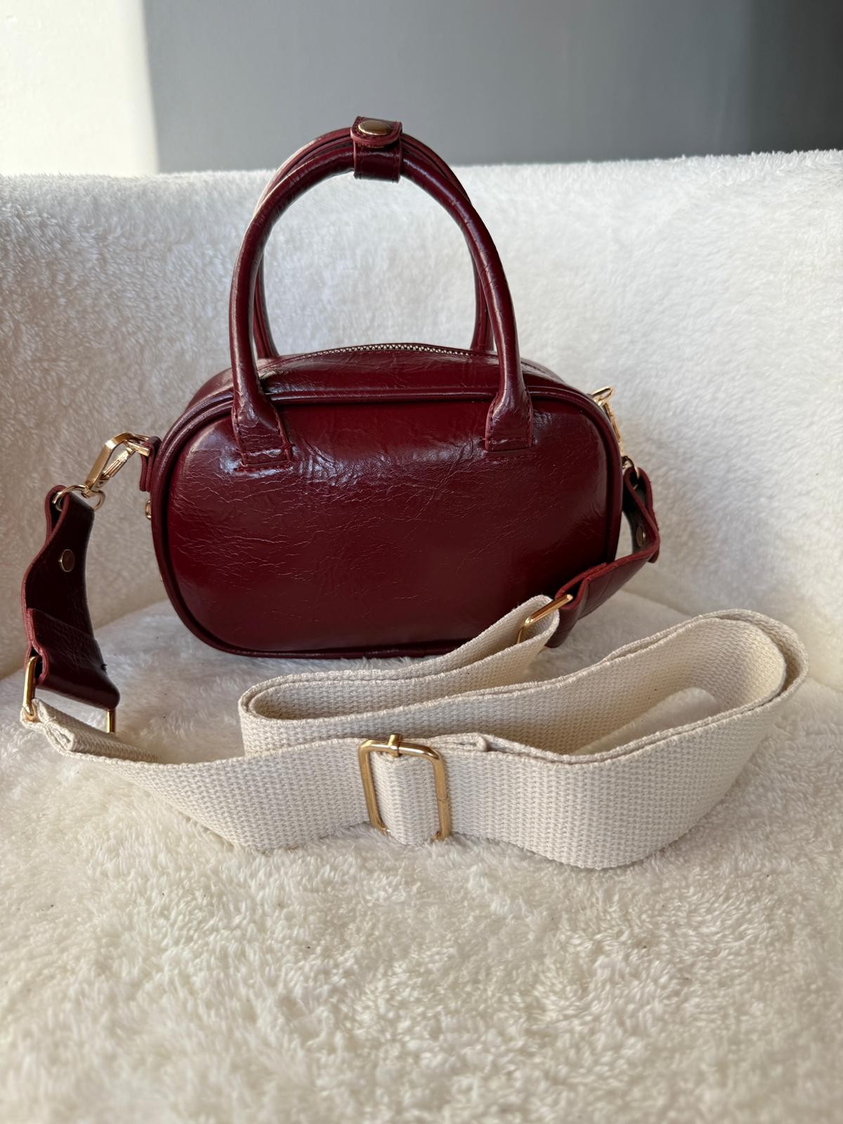 Velora Model Bordo Kadın El ve Omuz Çantası