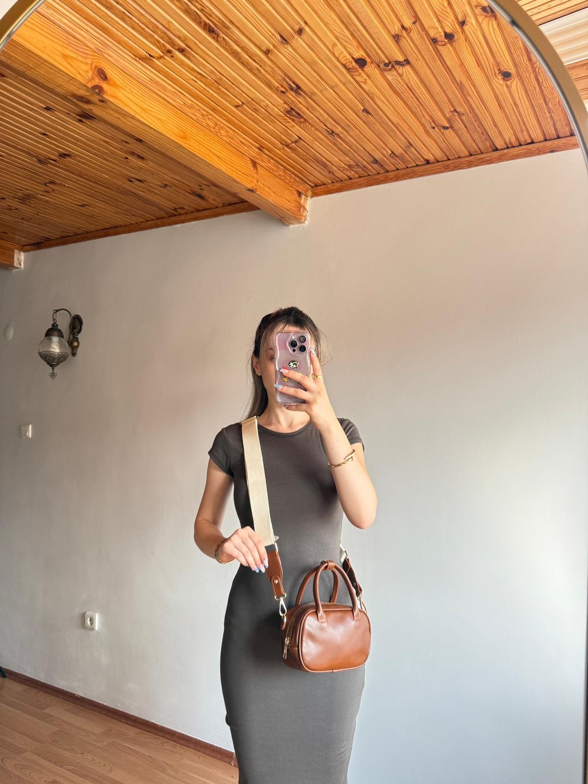 Velora Model Taba Kadın El ve Omuz Çantası