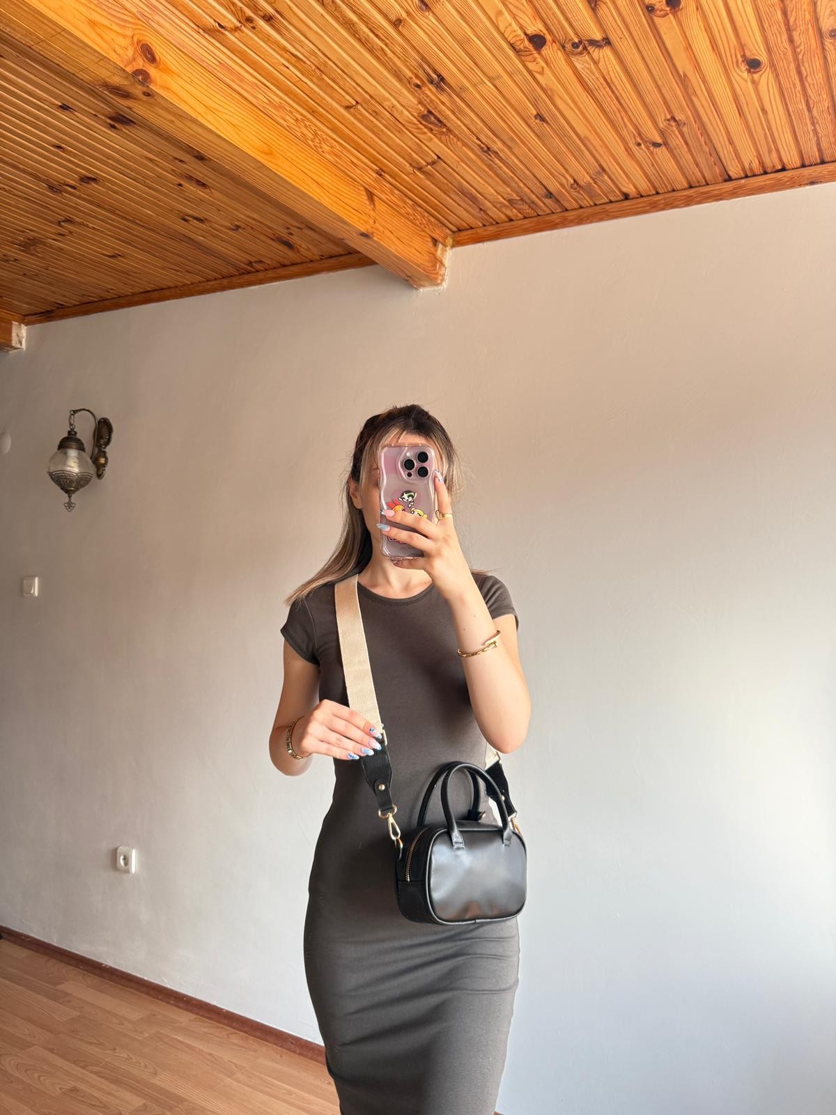 Velora Model Siyah Kadın El ve Omuz Çantası