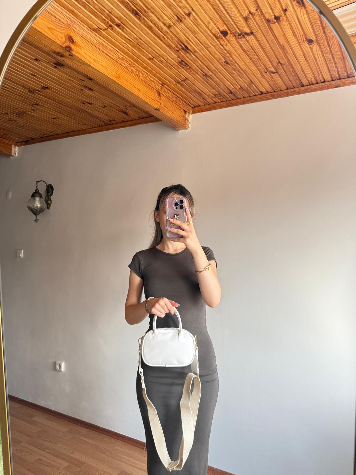 Velora Model Beyaz Kadın El ve Omuz Çantası