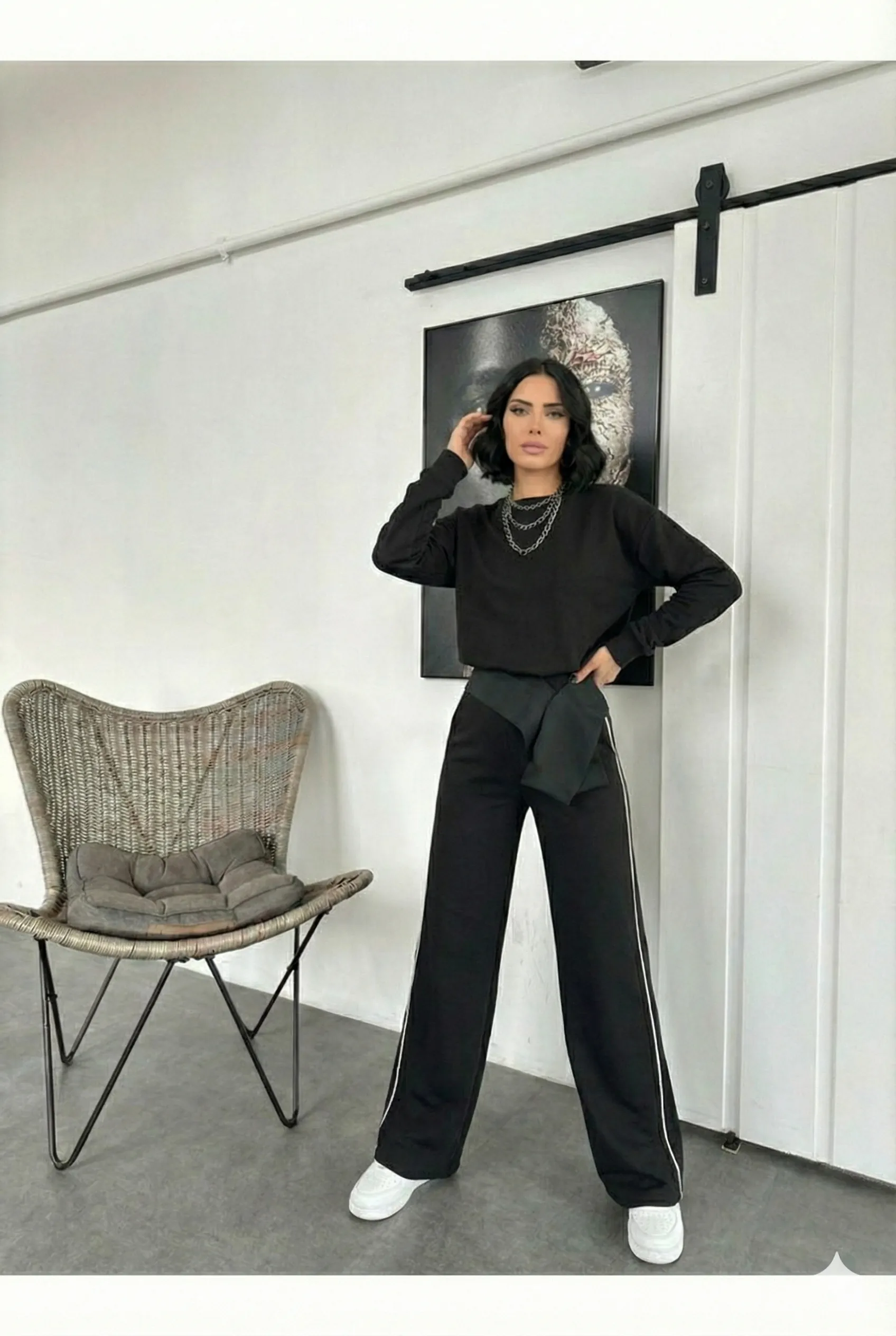 Siyah Bel Detaylı Tasarım Alt Eşofman Siyah