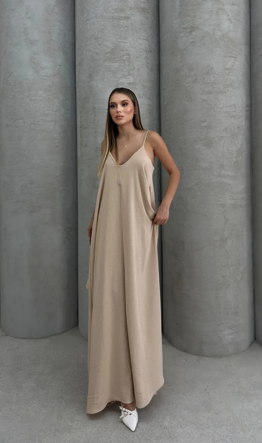 Askılı ayrobin kumaş elbise