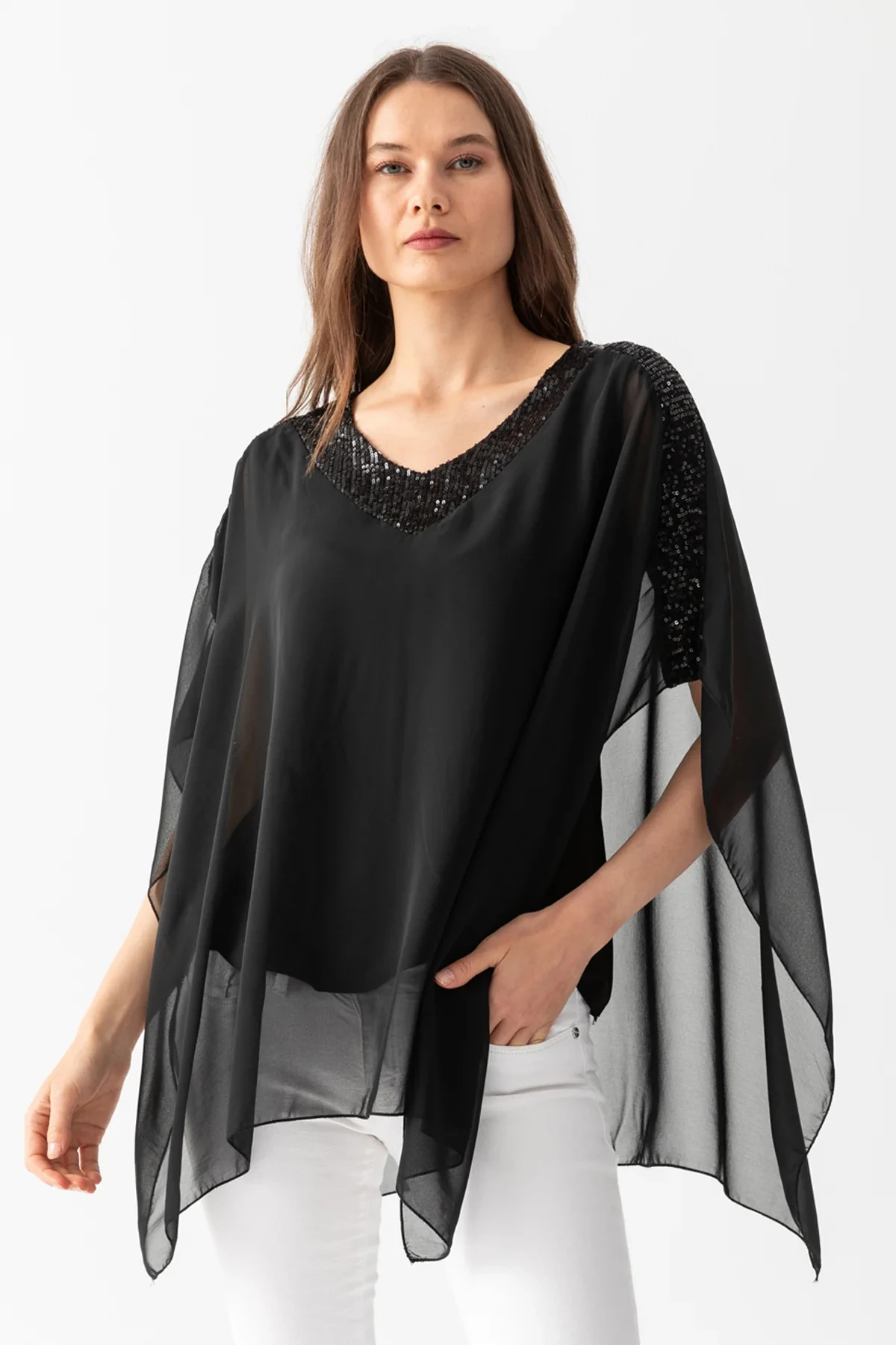 Kadın Siyah Pul Detaylı Viskon Penye Astarlı Şifon Pelerin Bluz