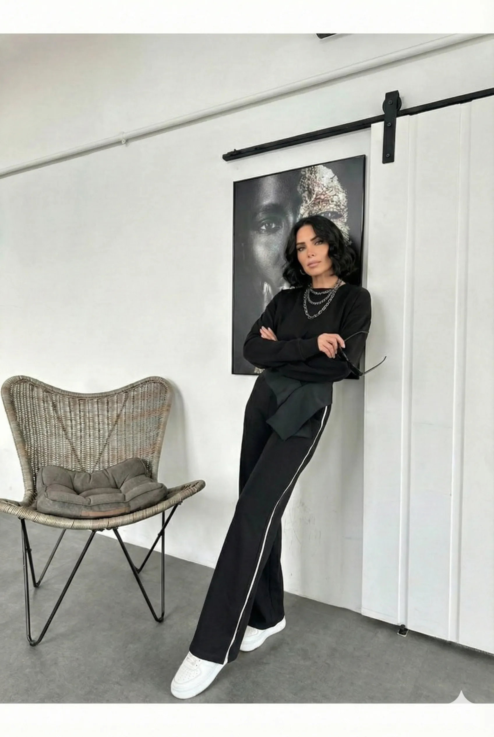 Siyah Bel Detaylı Tasarım Alt Eşofman Siyah