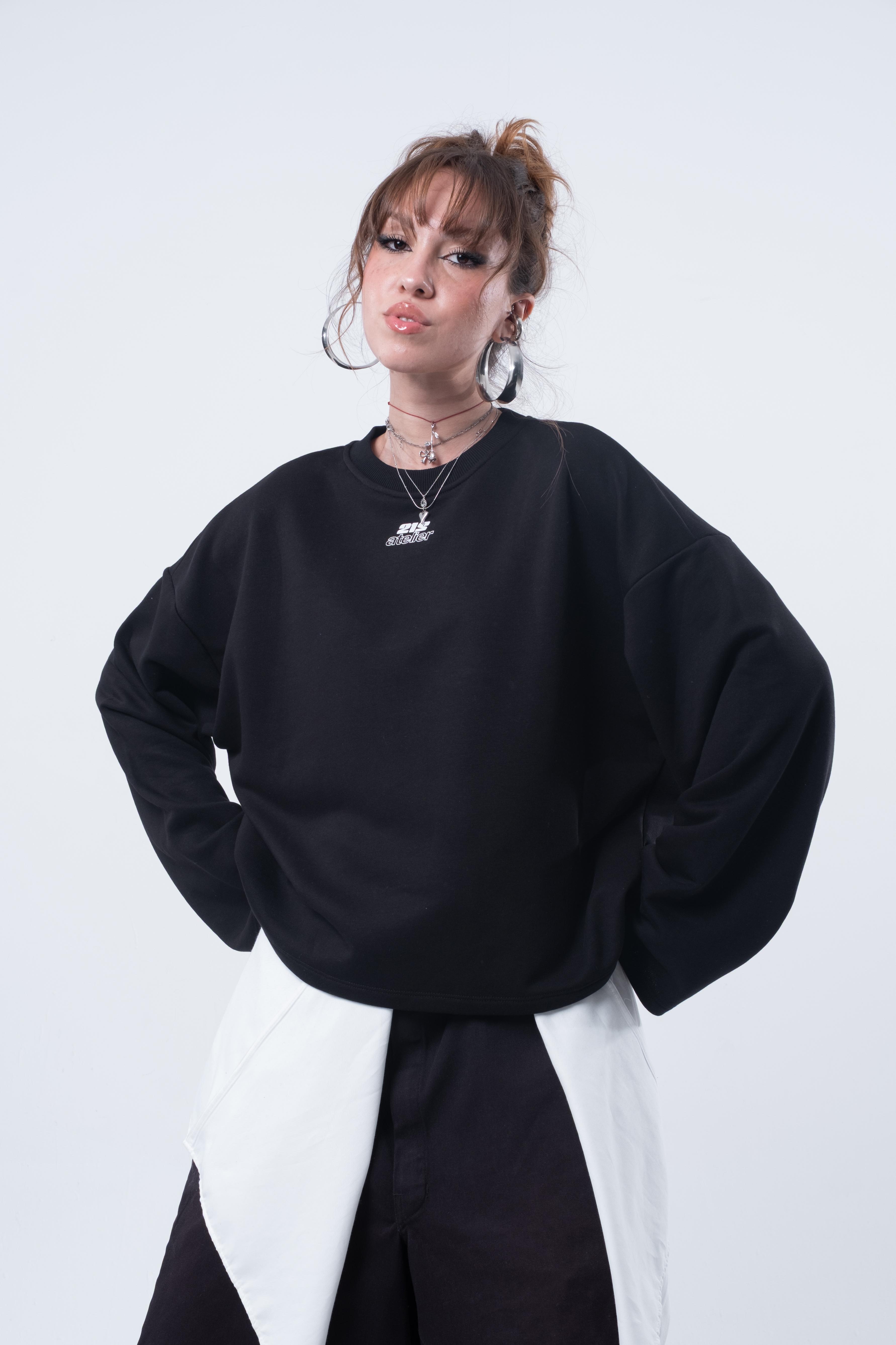 Uzun Kollu Boxy Fit Siyah Sweatshirt
