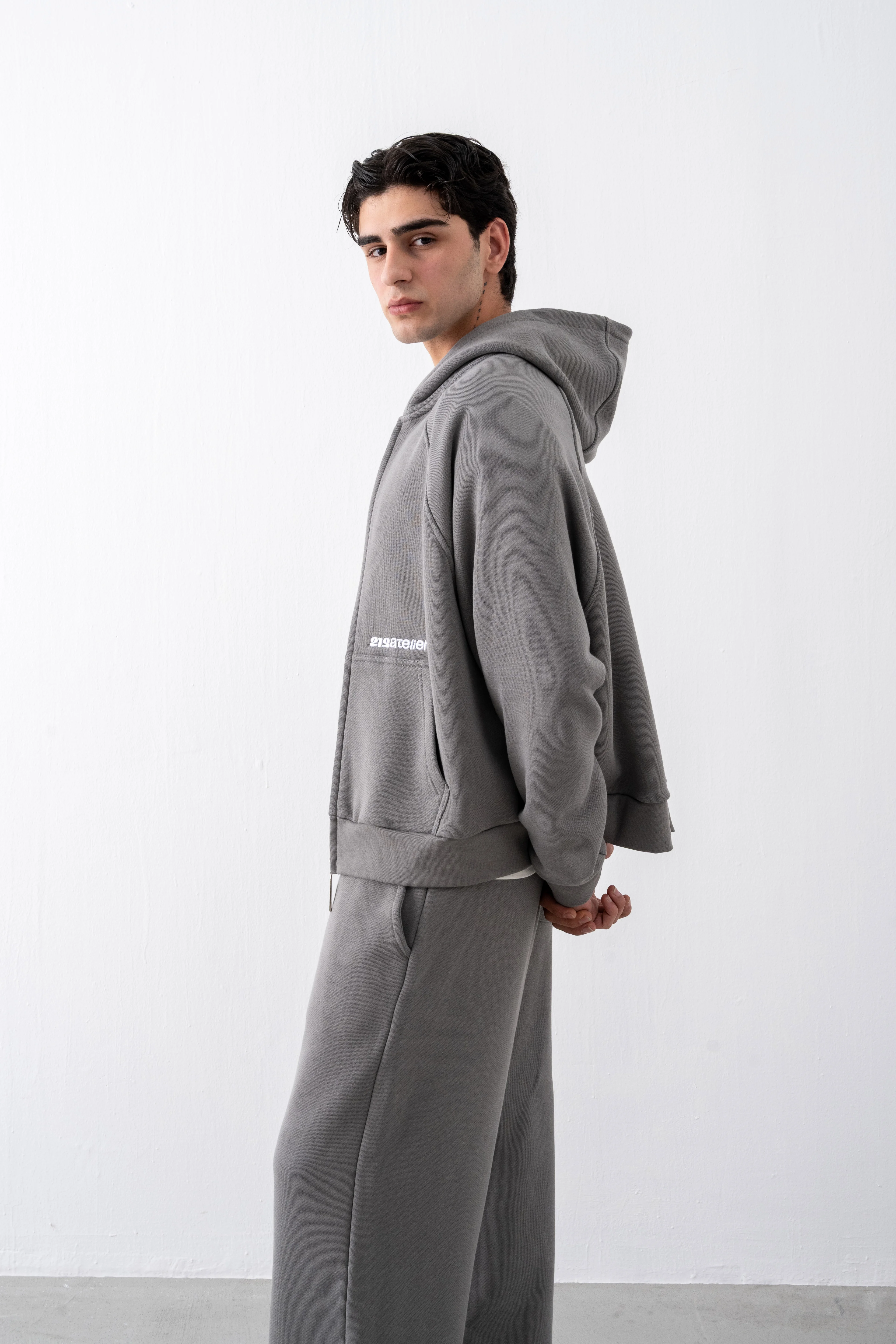 Gri The Core 500 Zip Sweatshirt