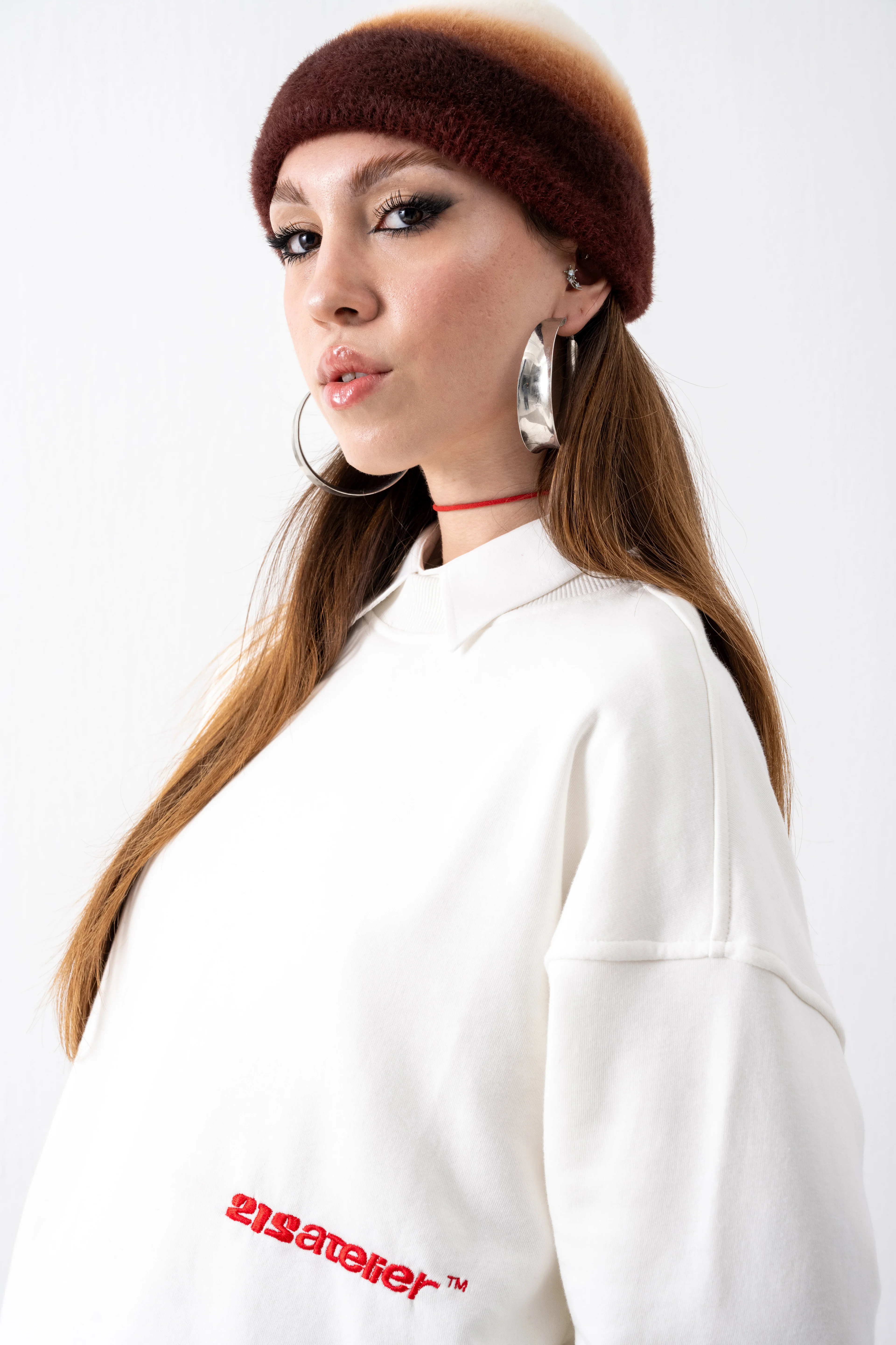  Beyaz Cropped Boxy Fit Sweatshirt