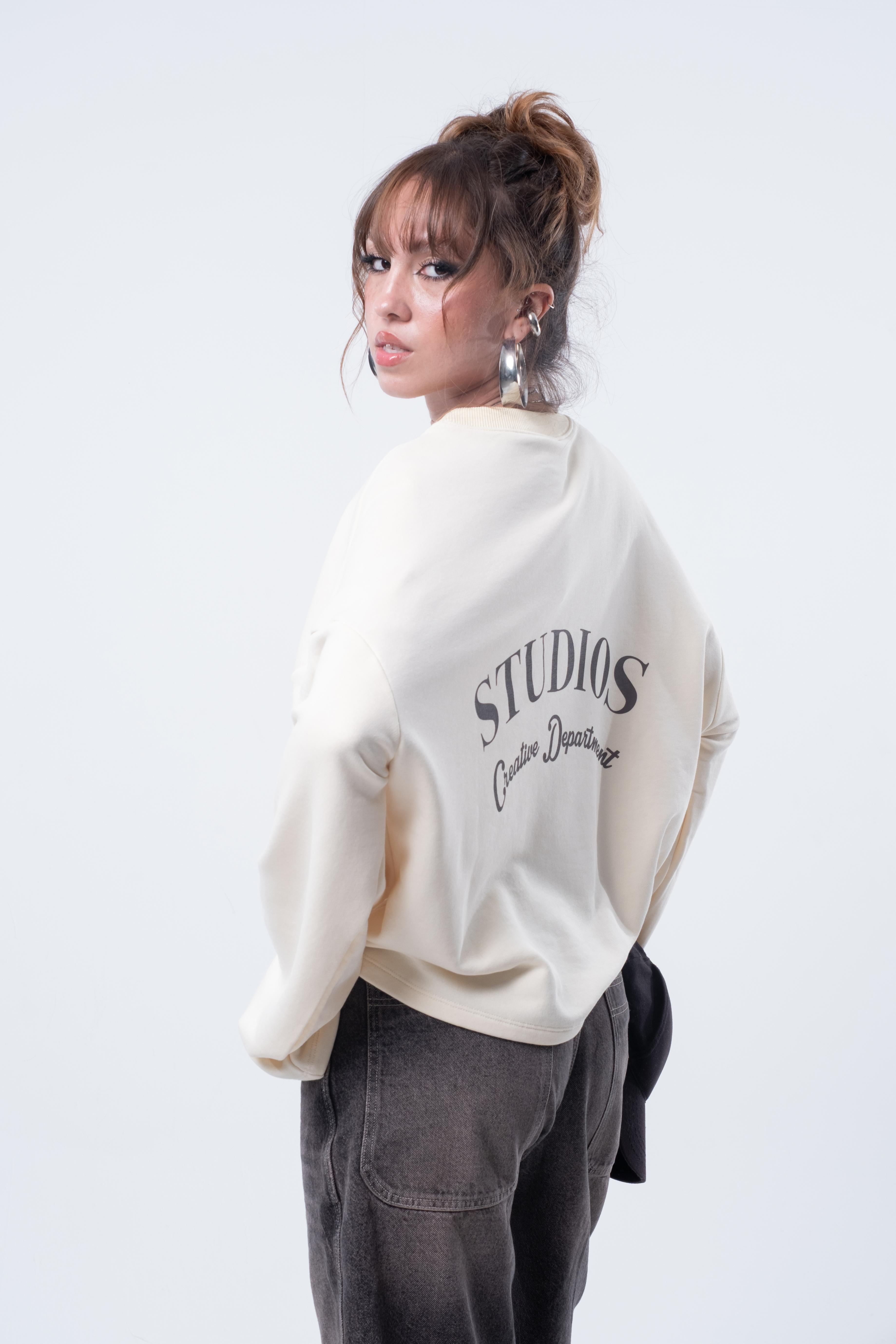 Uzun Kollu Boxy Fit Ecru Sweatshirt