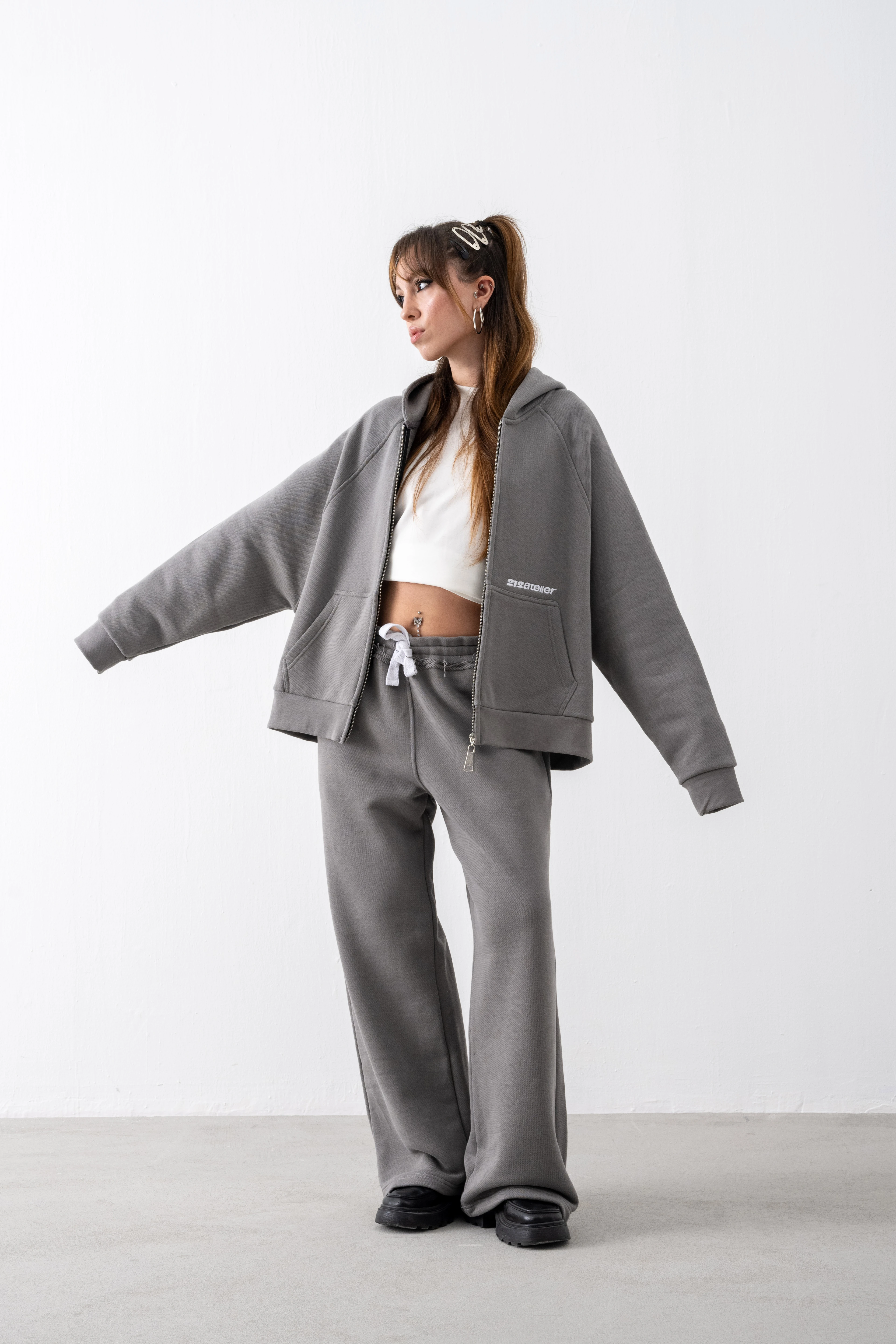 Gri The Core 500 Zip Sweatshirt