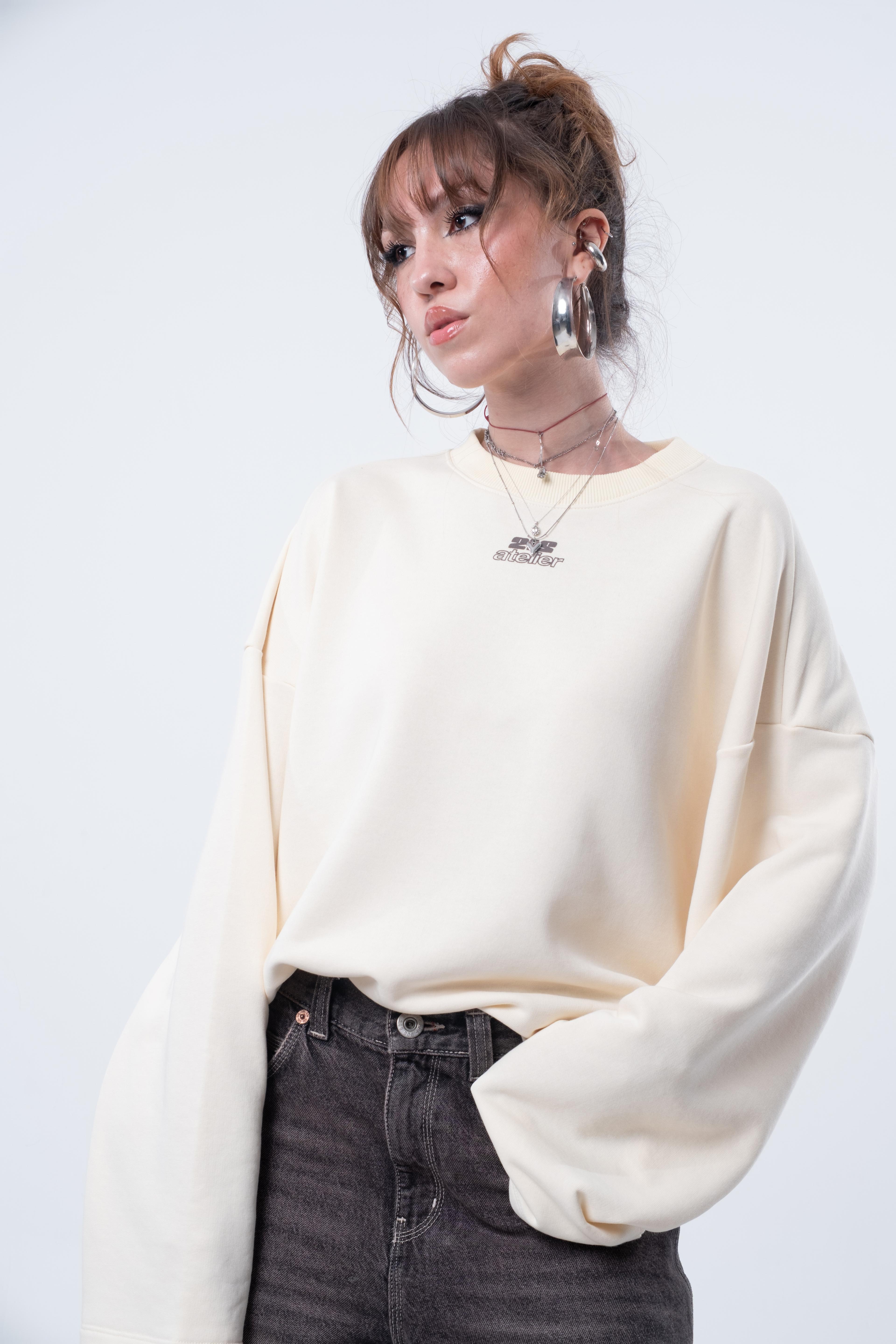Uzun Kollu Boxy Fit Ecru Sweatshirt