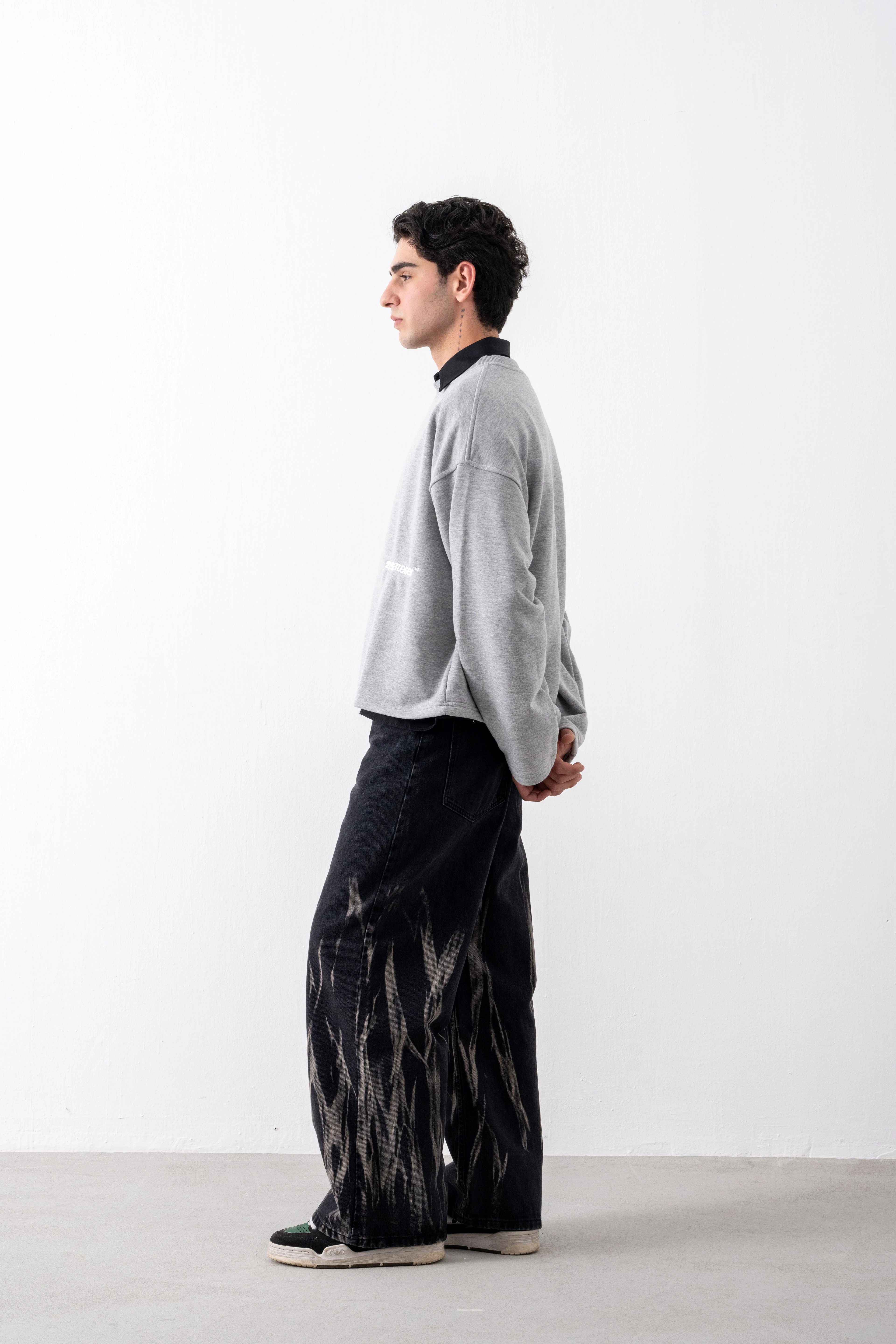 Grimelanj Cropped Boxy Fit Sweatshirt