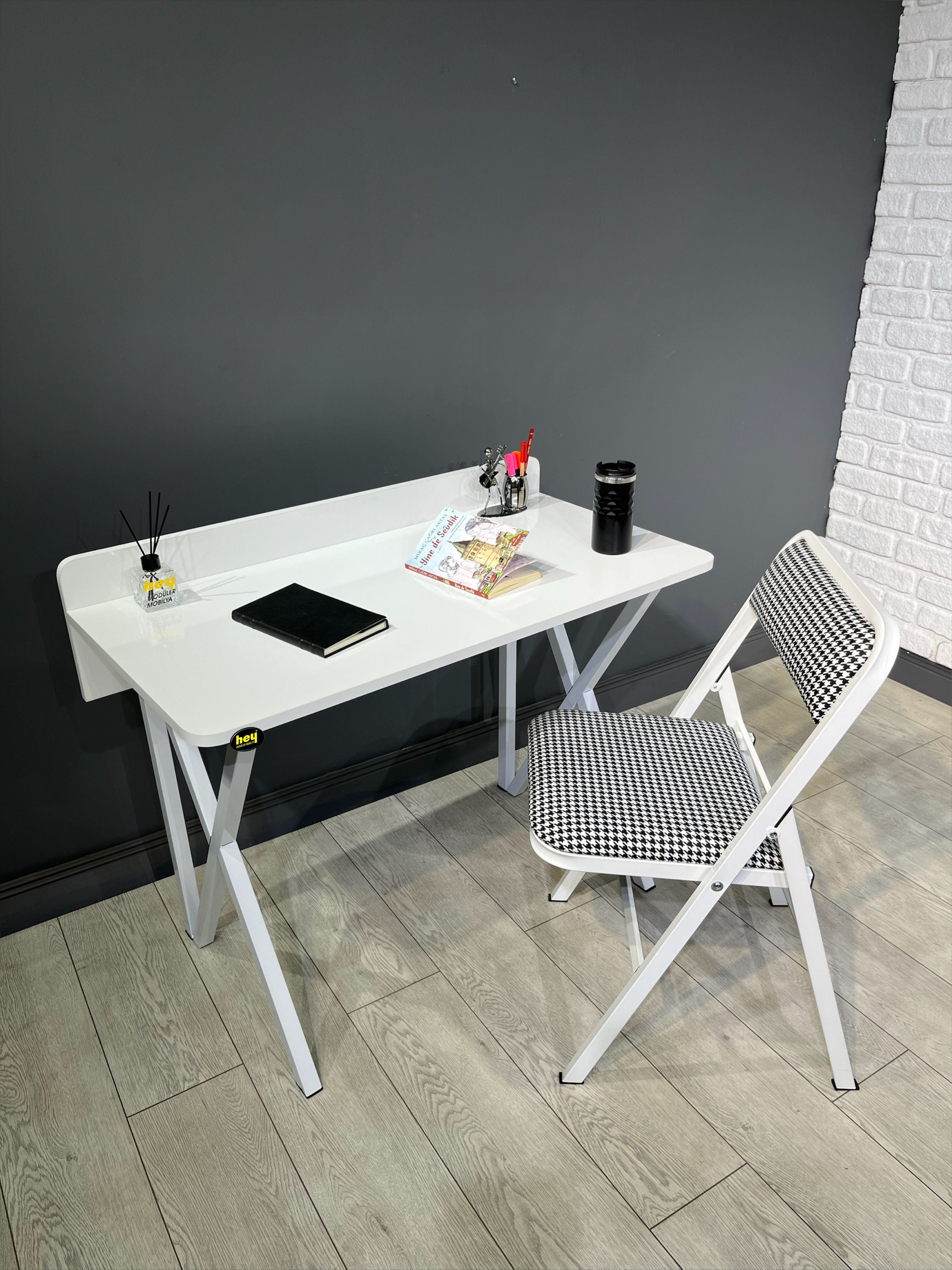  Buse Çalışma Masası Ofis Bilgisayar Masası + Katlanır Sandalyeli 103 cm Metal Beyaz Ayak