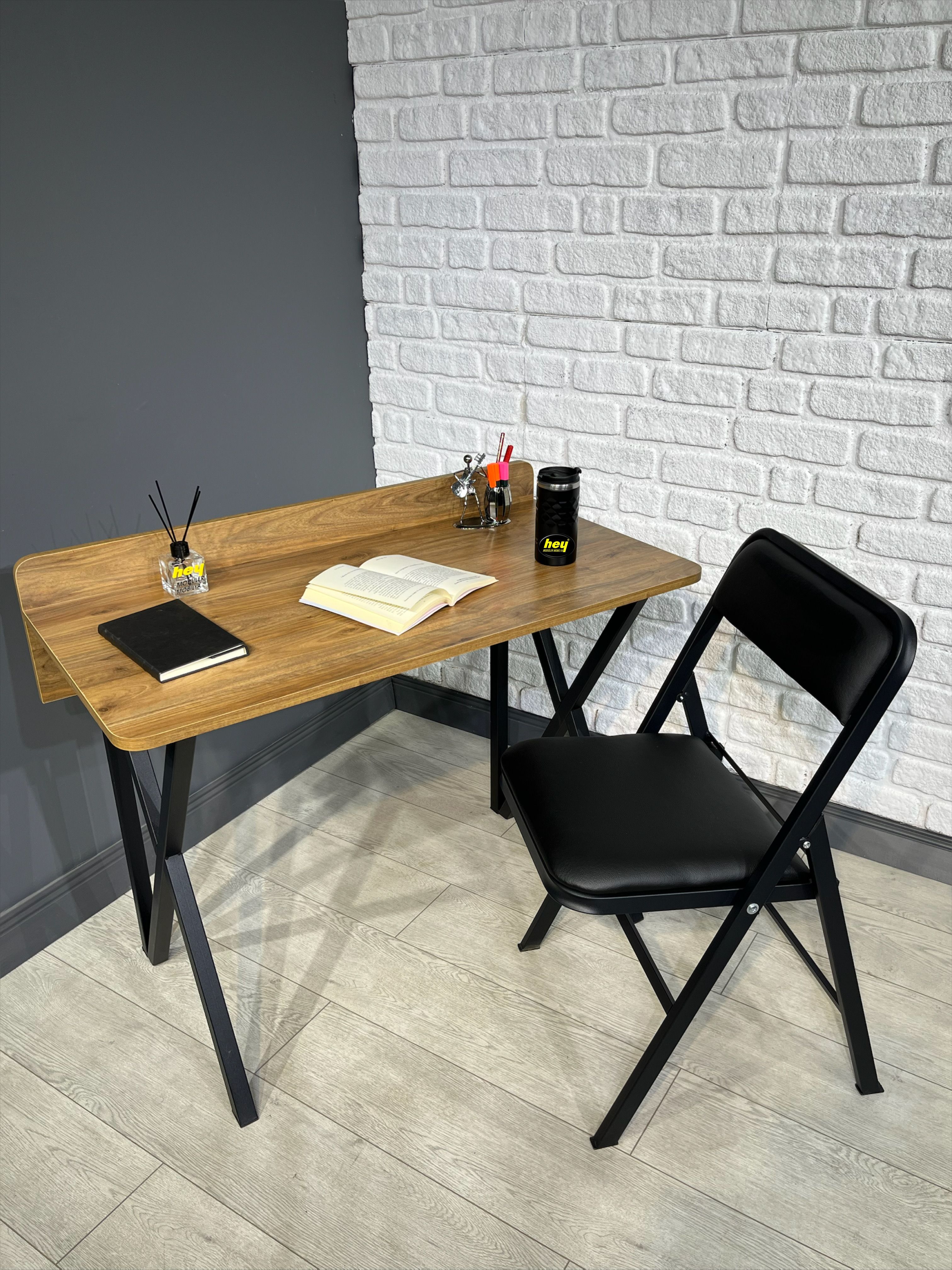 Buse Ceviz Çalışma Masası Ofis Bilgisayar Masası + Katlanır Sandalyeli 103 cm Metal Ayak - CEVİZ SİYAH - DÜZ SİYAH DERİ