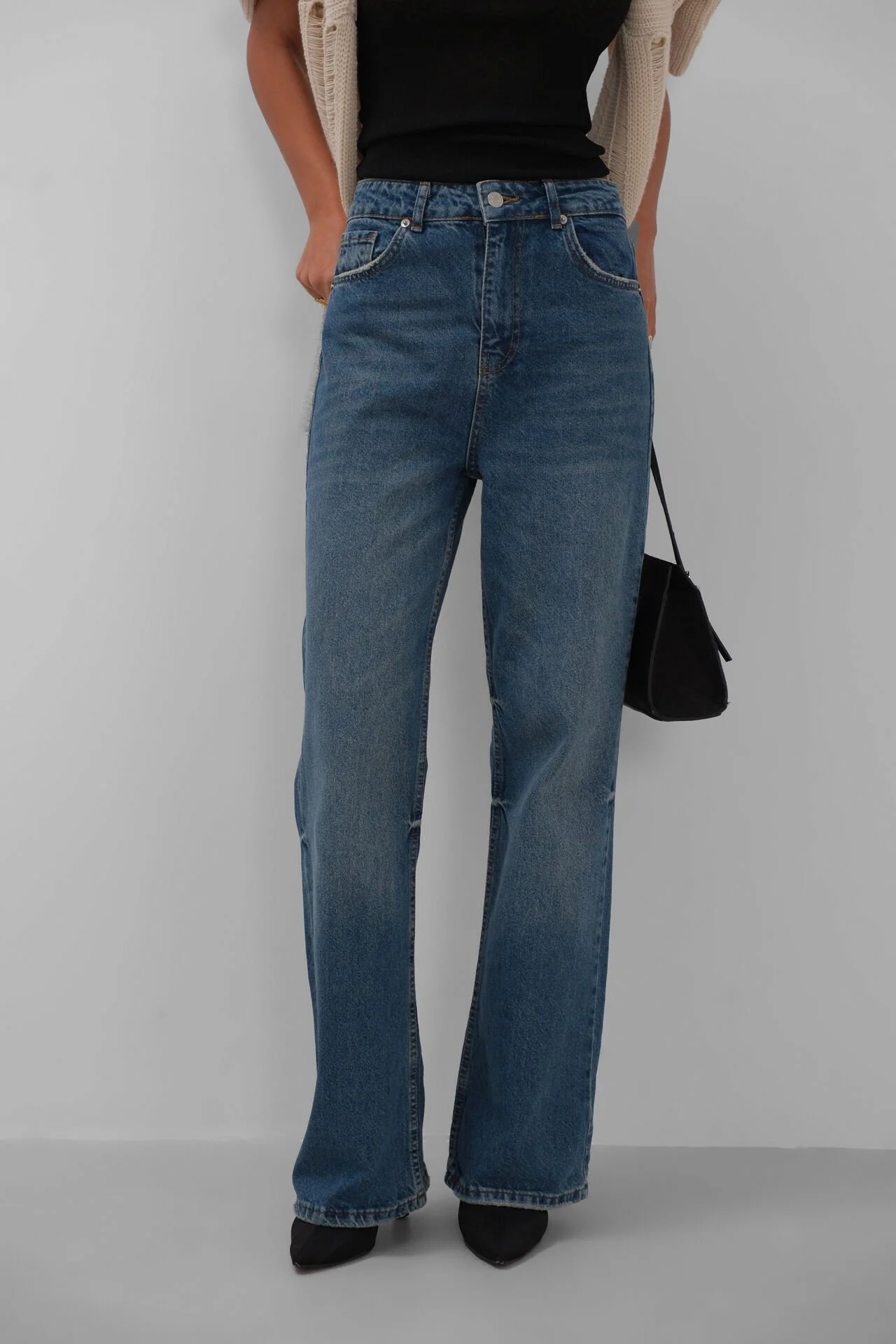 Püskül Paça Detay Mavi Jean