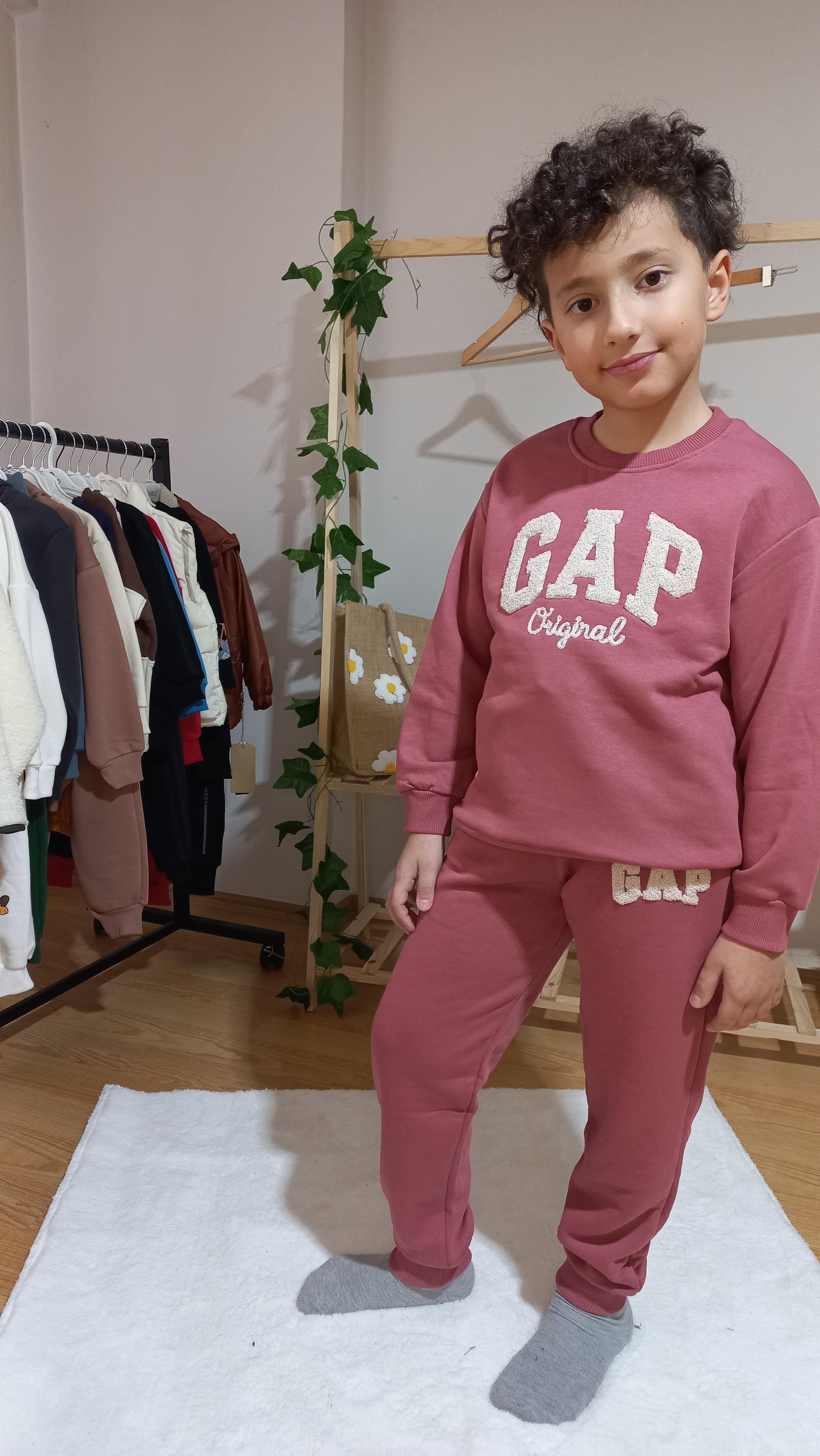 Geniş Gap süzene işlemeli takım (unisex)