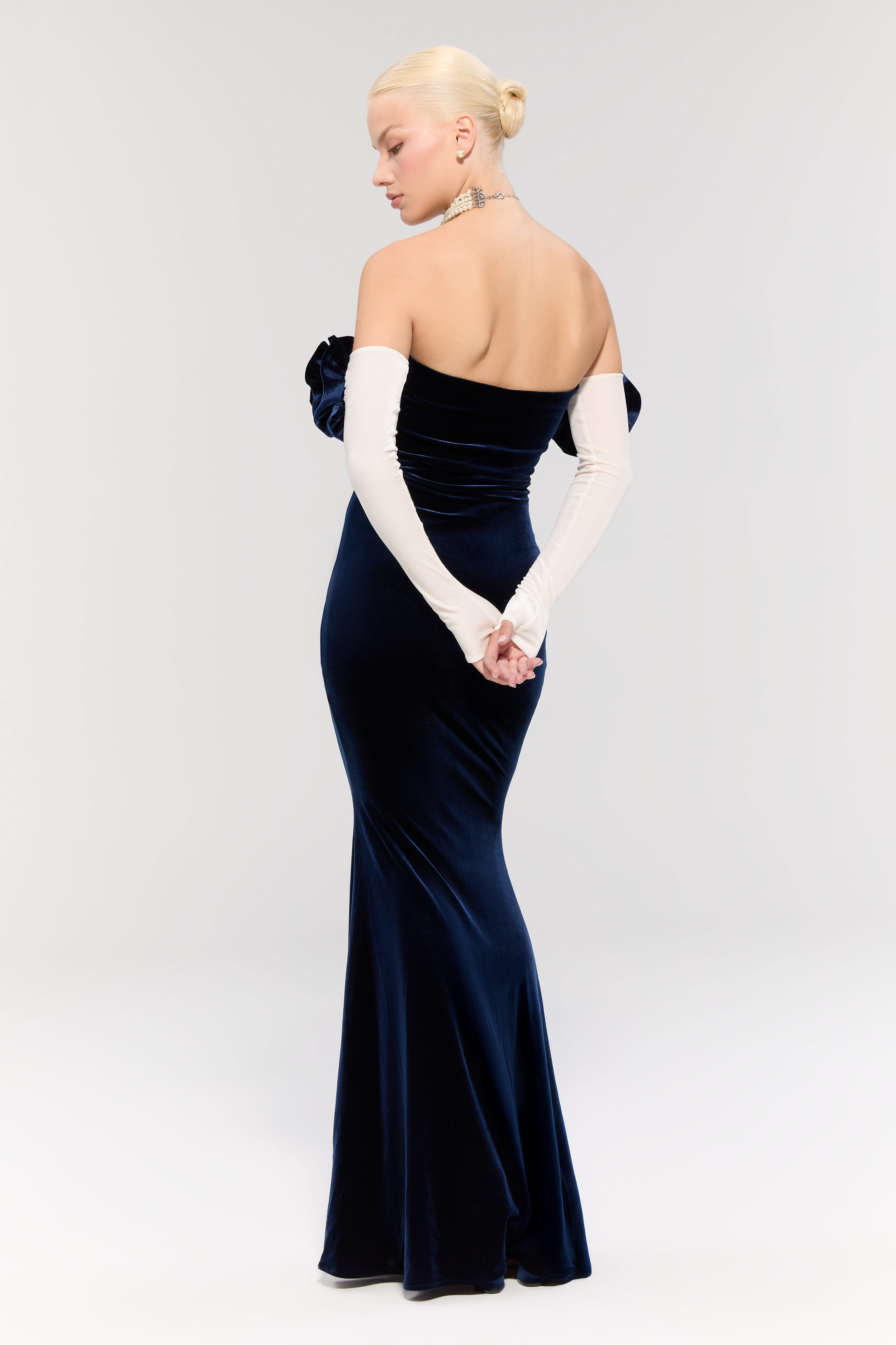 Versailles Rose N&W Gown