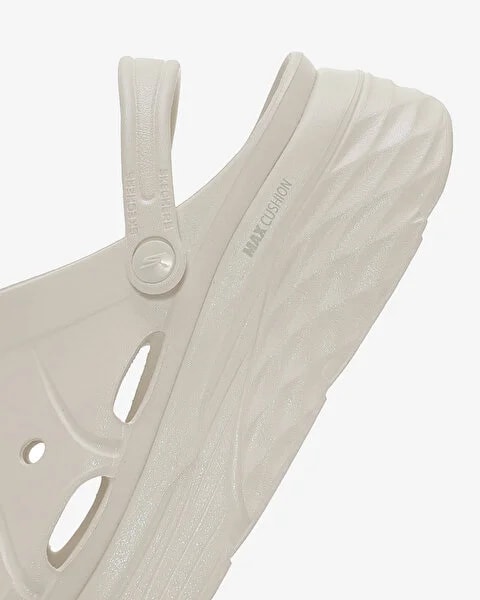 Skechers Max Cushıonıng Foamıes Dreamlıke Kadın Beyaz Terlik 111267 WHT