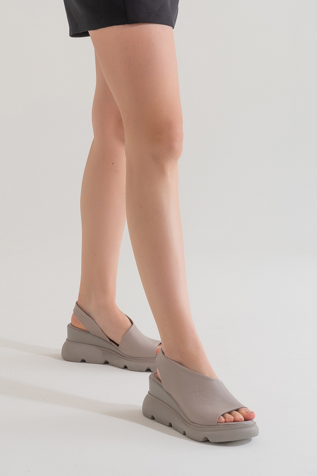 Wella Kadın Dolgu Topuk Sandalet - Buz Gri