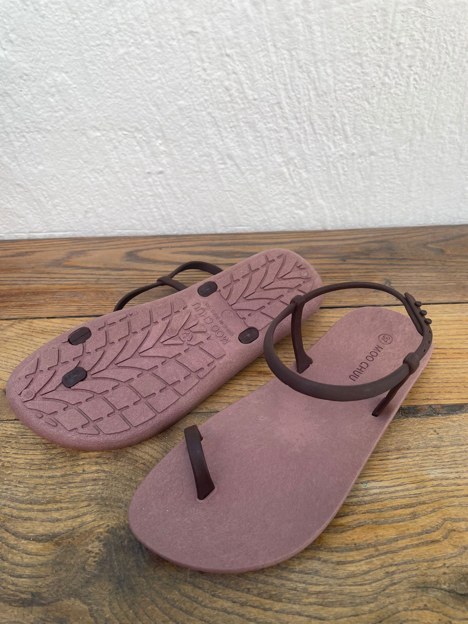Moochuu Kadın Parmak Arası Plaj Sandalet Swıft Pop Plus MCH00YS25004 - Kahverengi