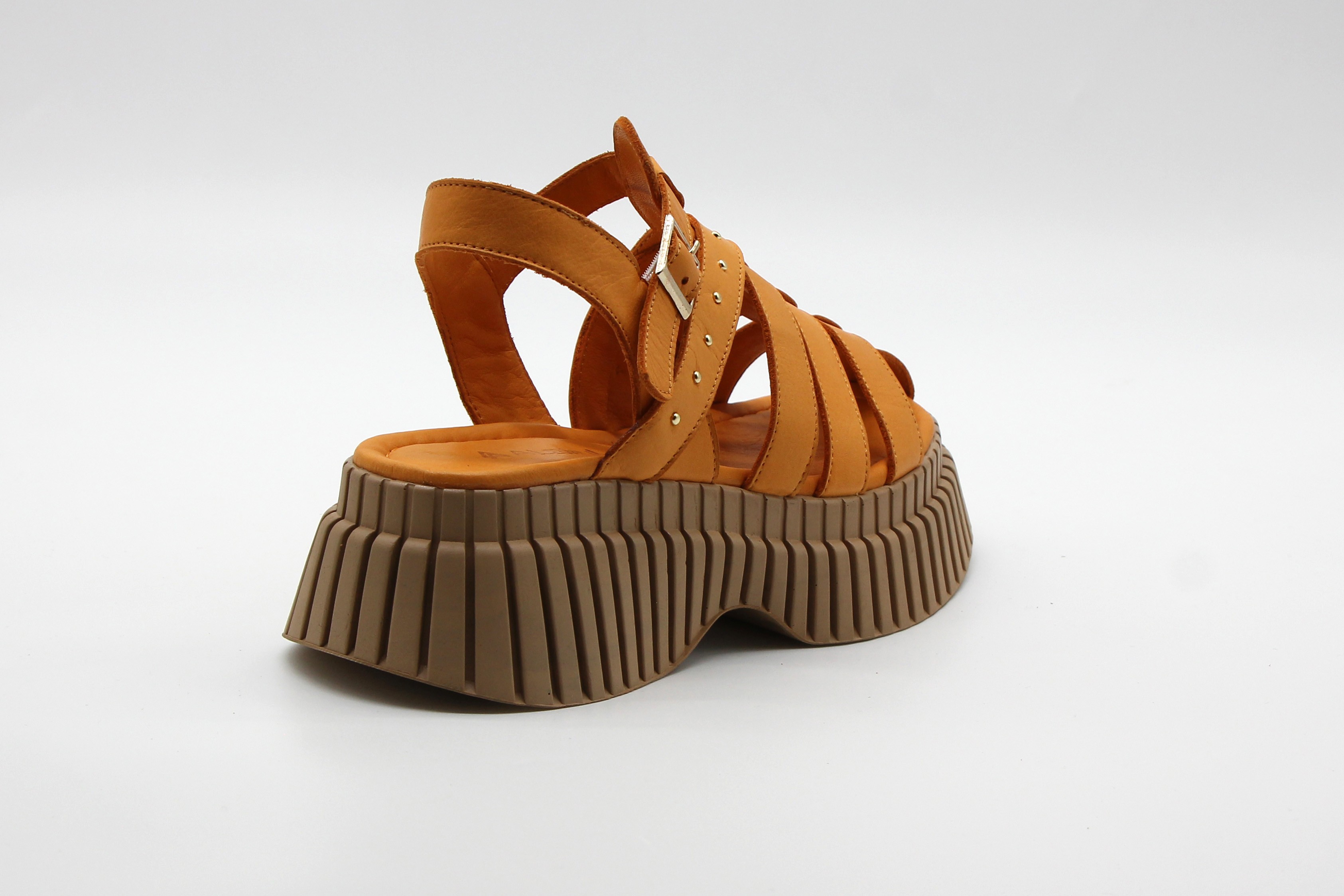 Albini Kadın Deri Günlük Dolgu Topuk Sandalet