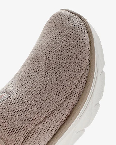 Skechers D'Lux Walker 2.0 Happy Step Kadın Bej Spor Ayakkabı 150099 TPCL