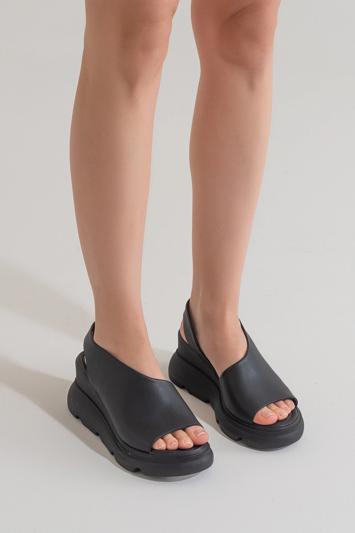 Wella Kadın Dolgu Topuk Sandalet 7712