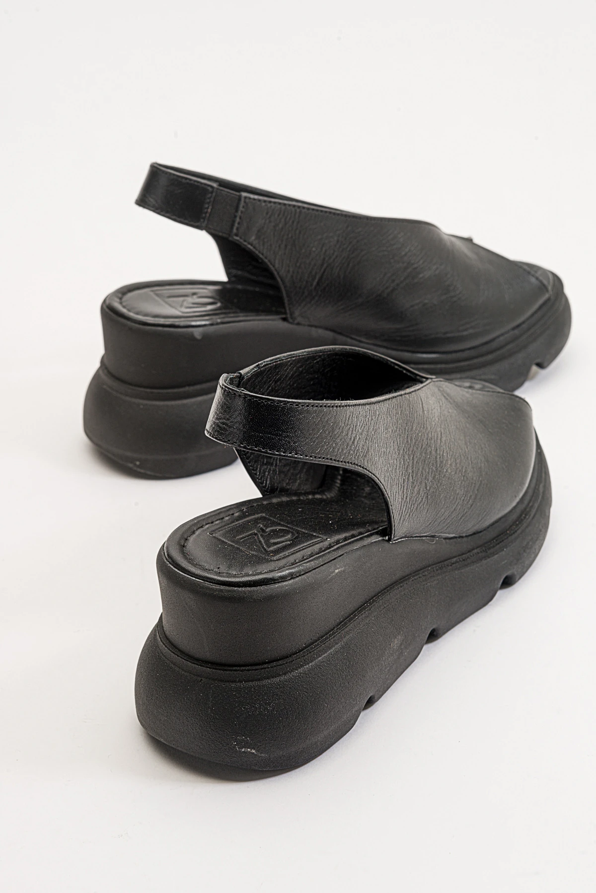 Wella Kadın Dolgu Topuk Sandalet 7672