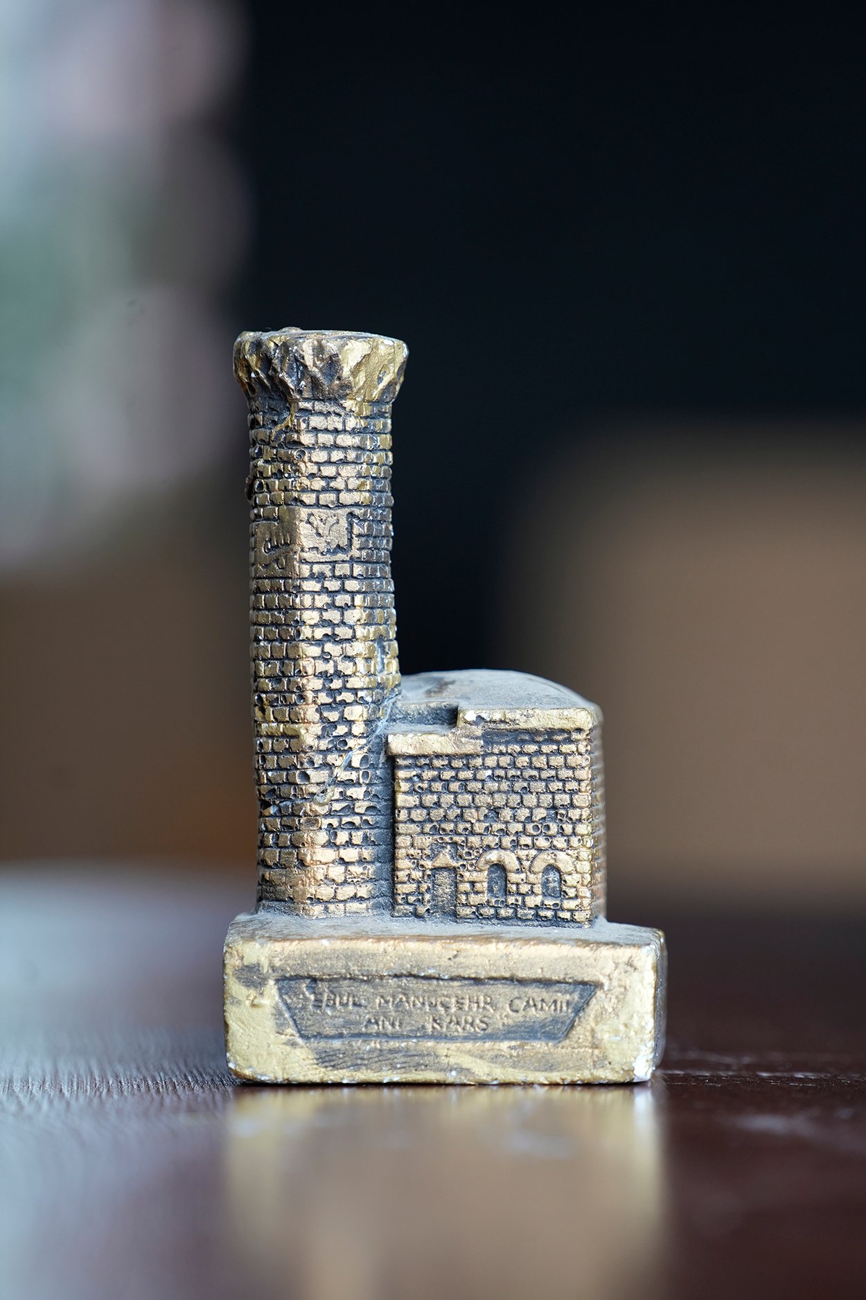 Ebu'l Menuçehr Camii Figürlü Masa Süsü