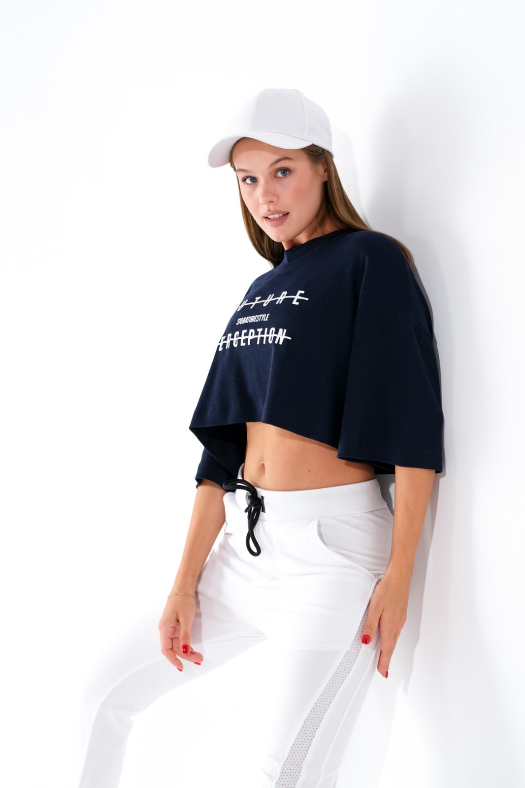 724106_Kadın Dance Tshirt -Oversize, Geniş Kalıp, Düşük Omuzlu, Crop, Kısa Kollu Sportif Tshirt - 00400 Lacivert