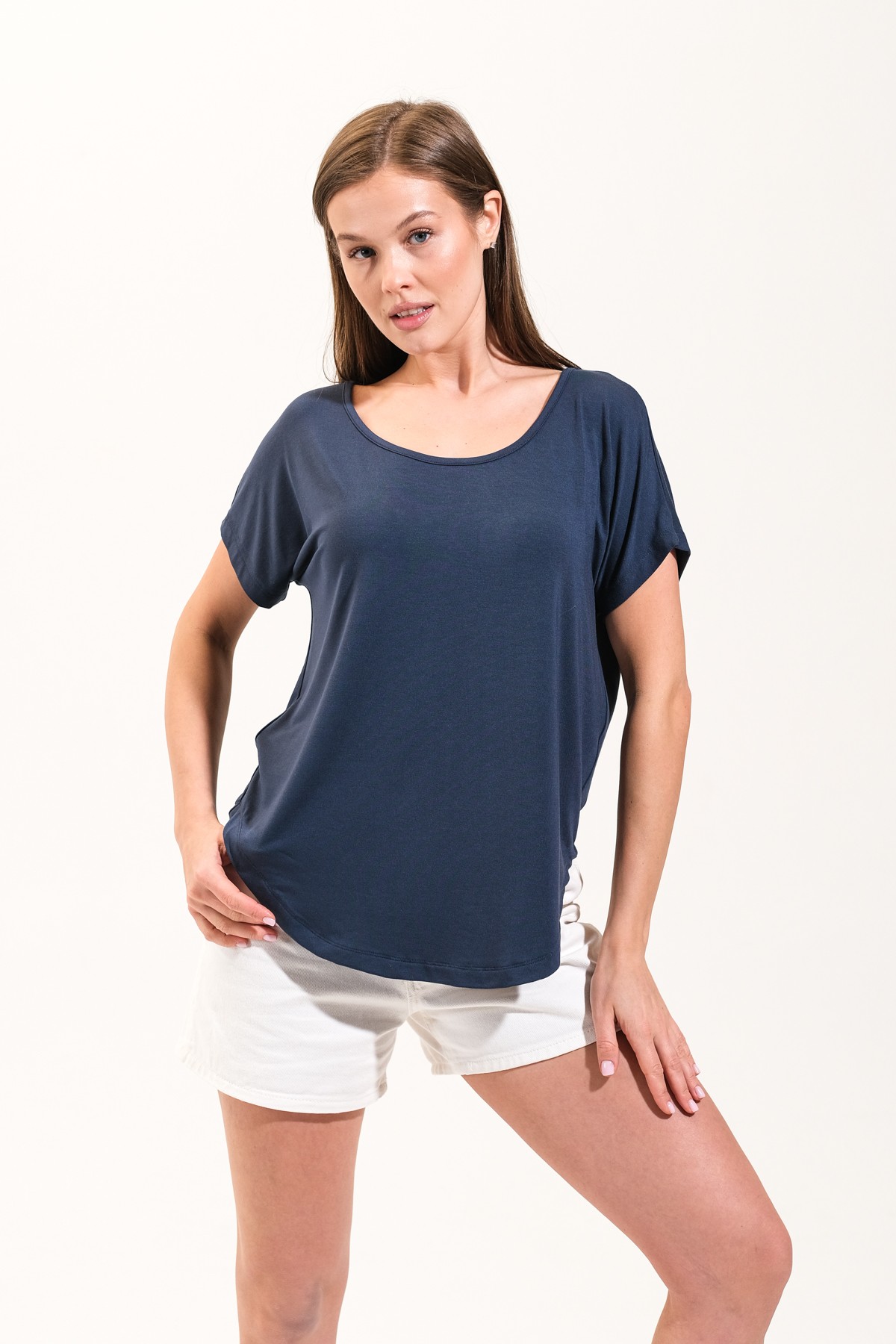 725107_Kadın Düşük Kollu Yuvarlak Yakalı Tshirt