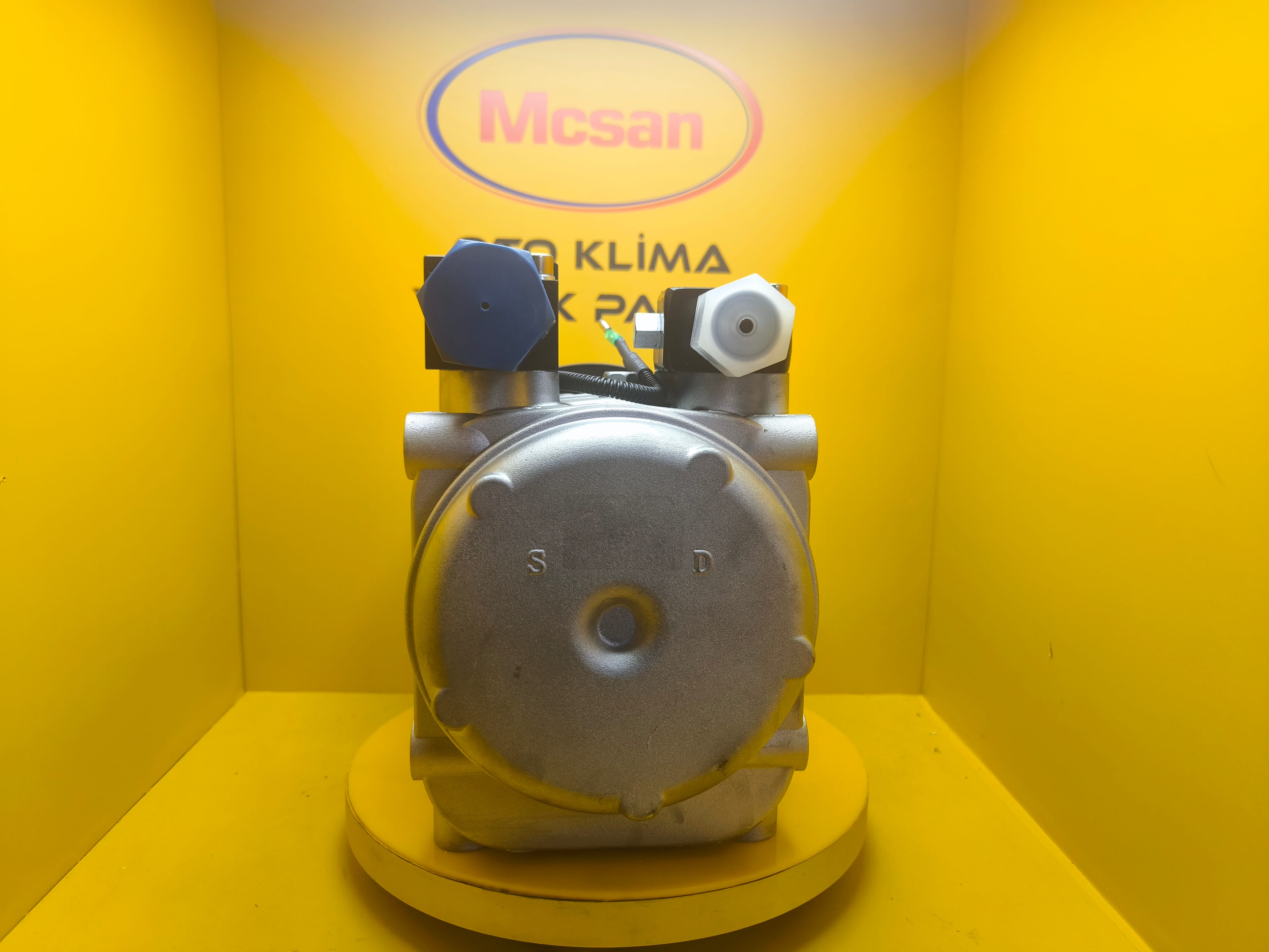 TM31 24V 8 PK Üniversal Klima Kompresörü