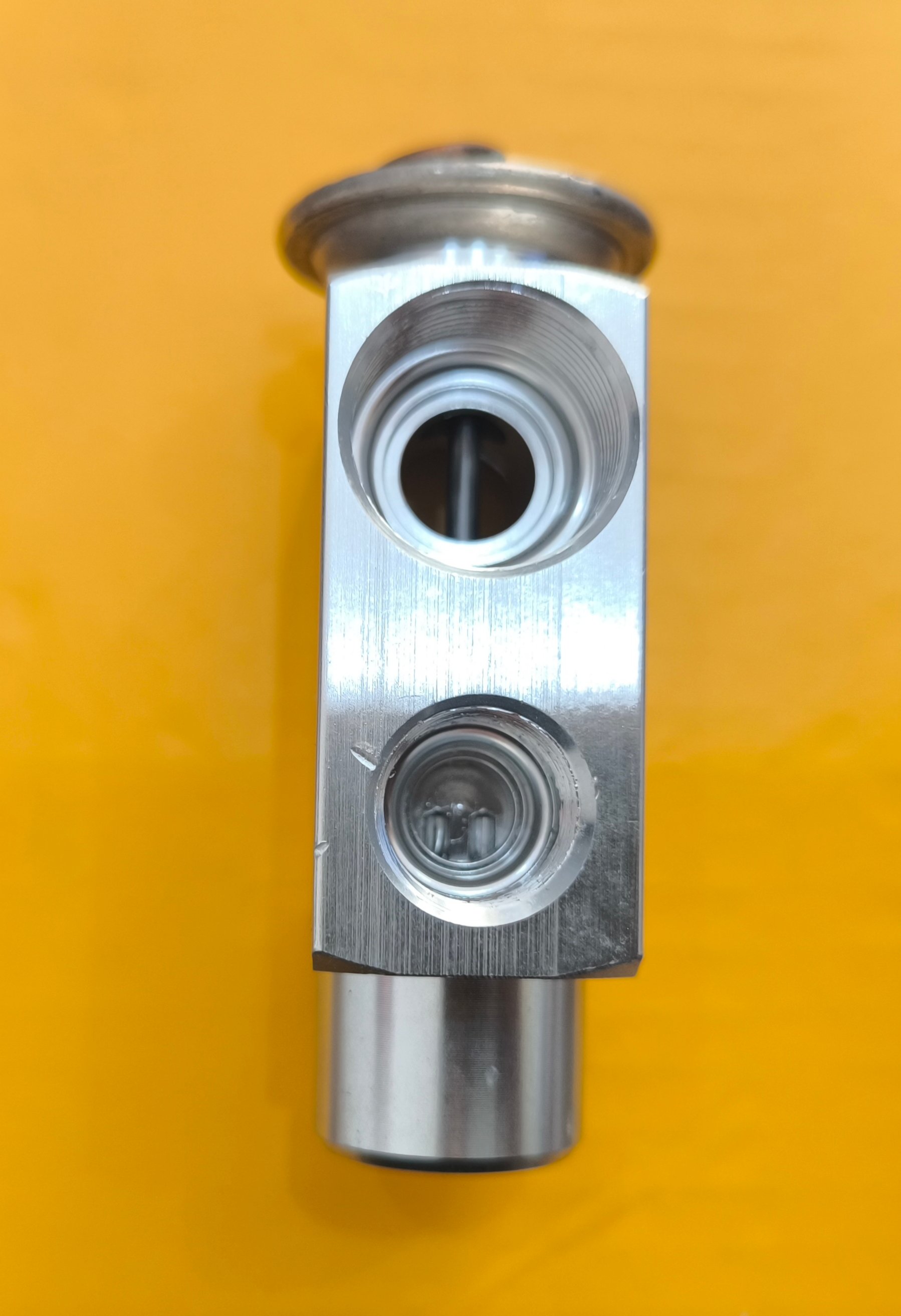 Mercedes C Serisi W123 Expansion Genleşme Valfi 1238301184