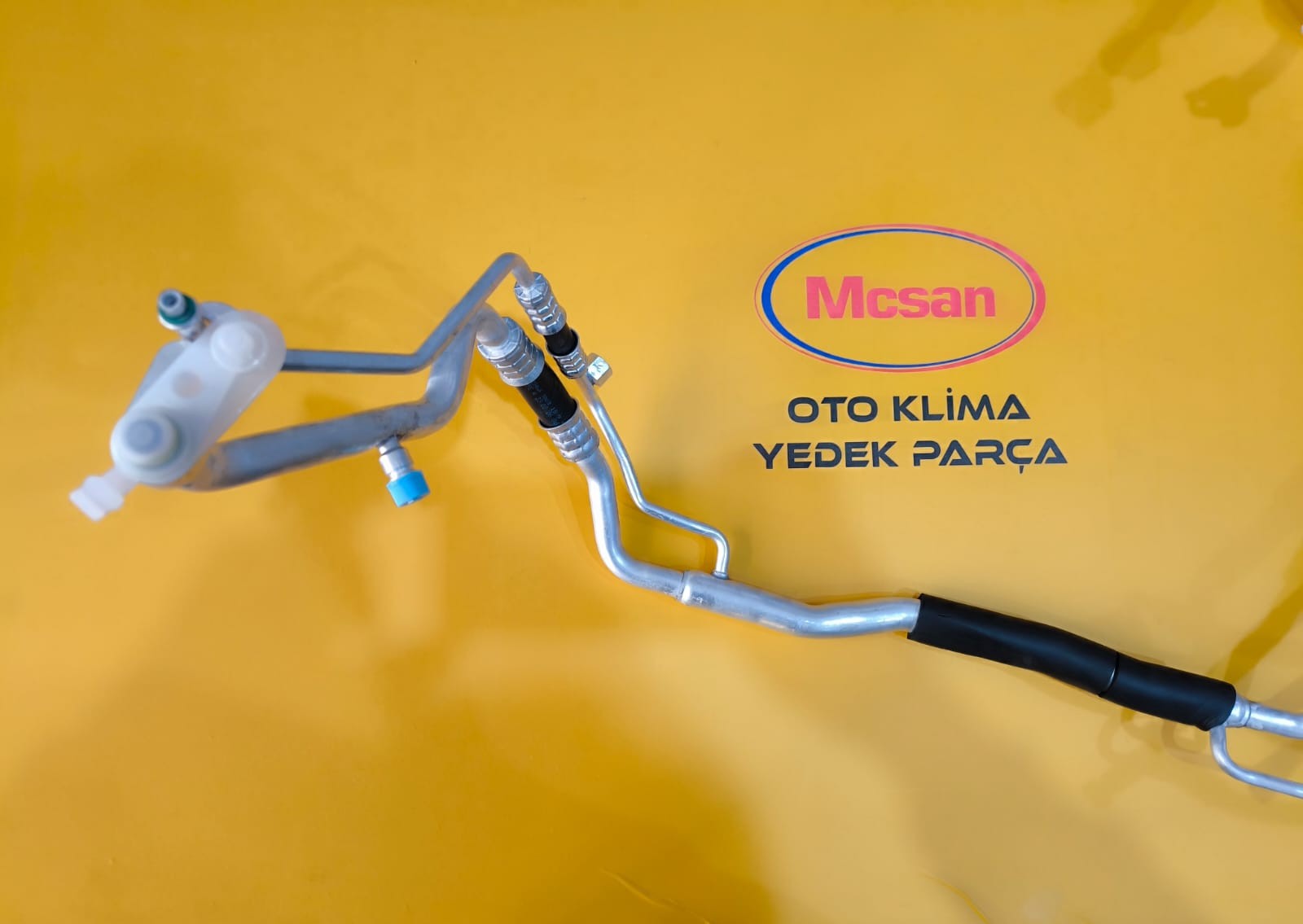 Hyundai Accent Blue Benzinli Kompresörden Çıkan Çatal Klima Hortumu