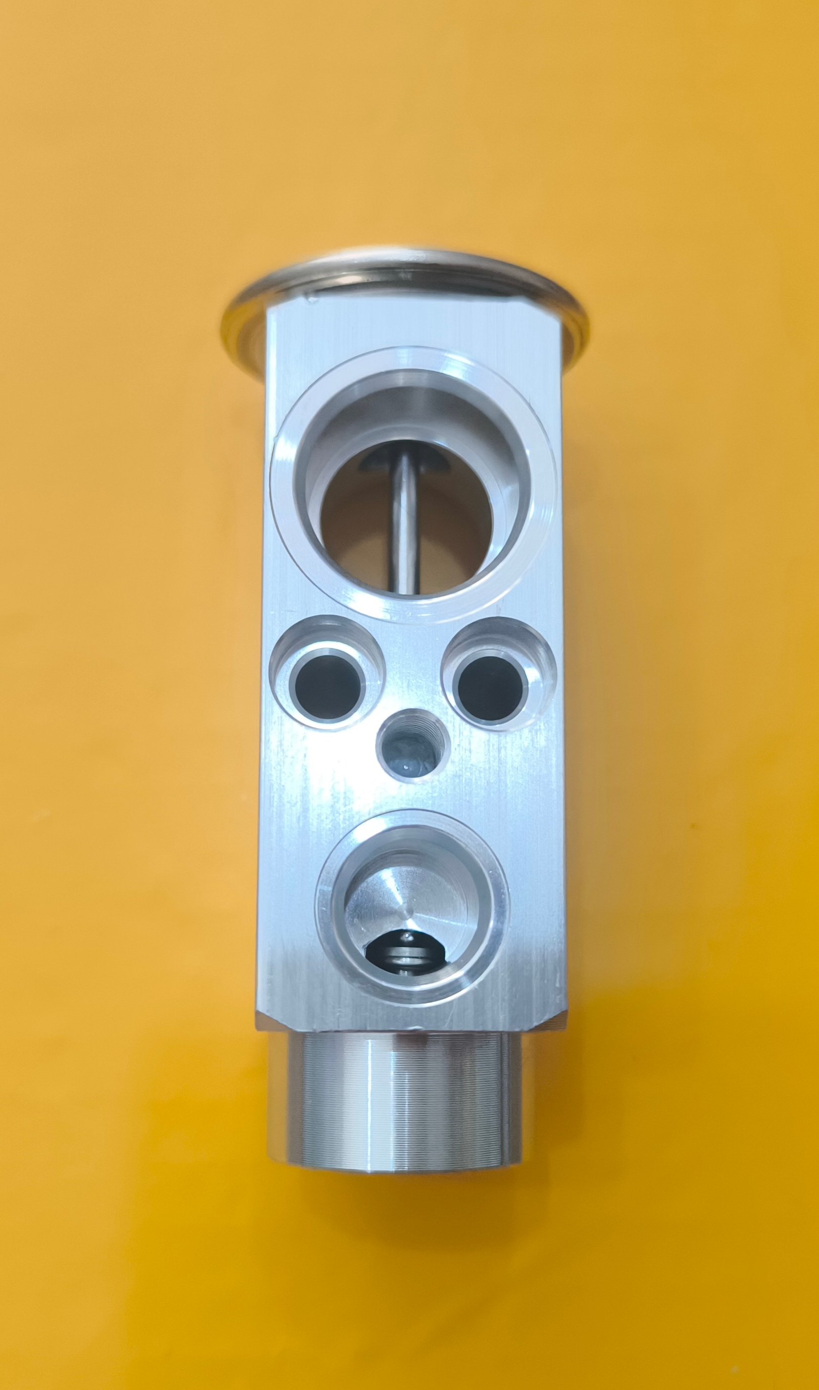Mercedes W204 Expansion Genleşme Valf  A4638306601