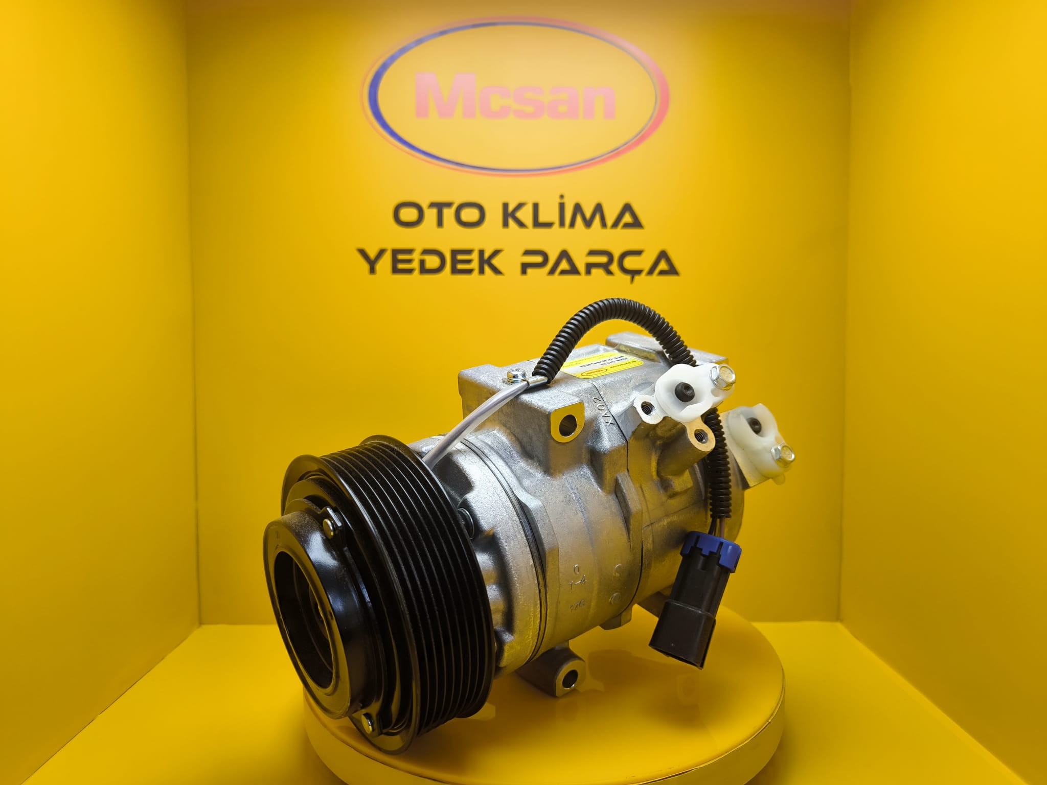 John Deere Traktör Klima Kompresörü RE284680