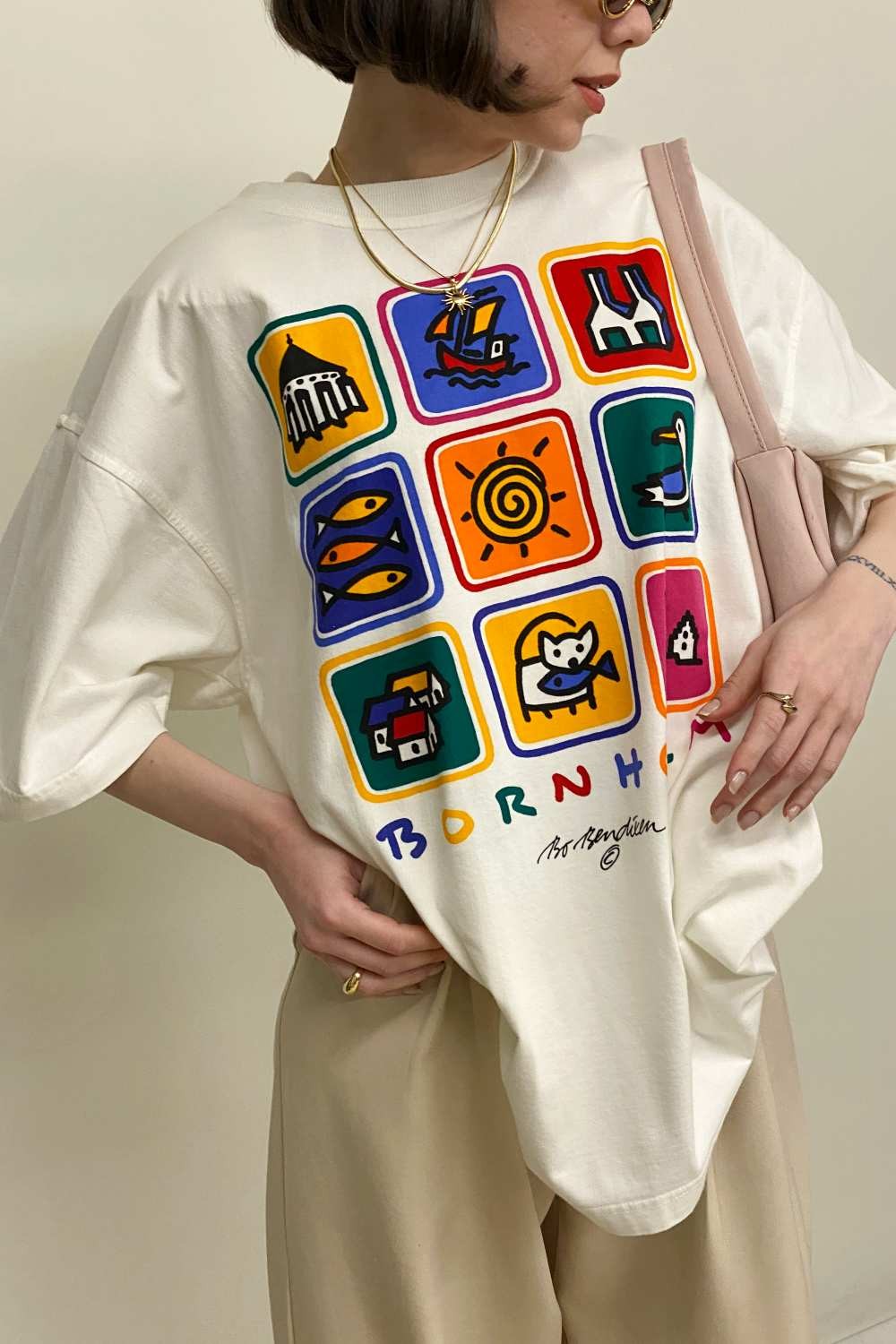 T-SHIRT