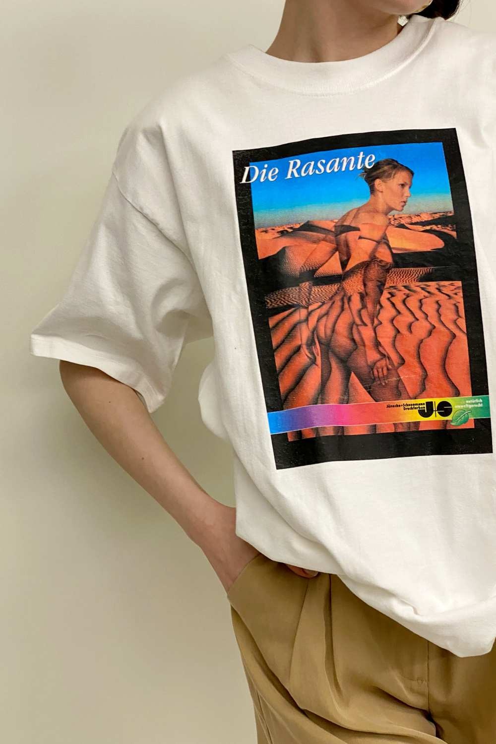 T-SHIRT