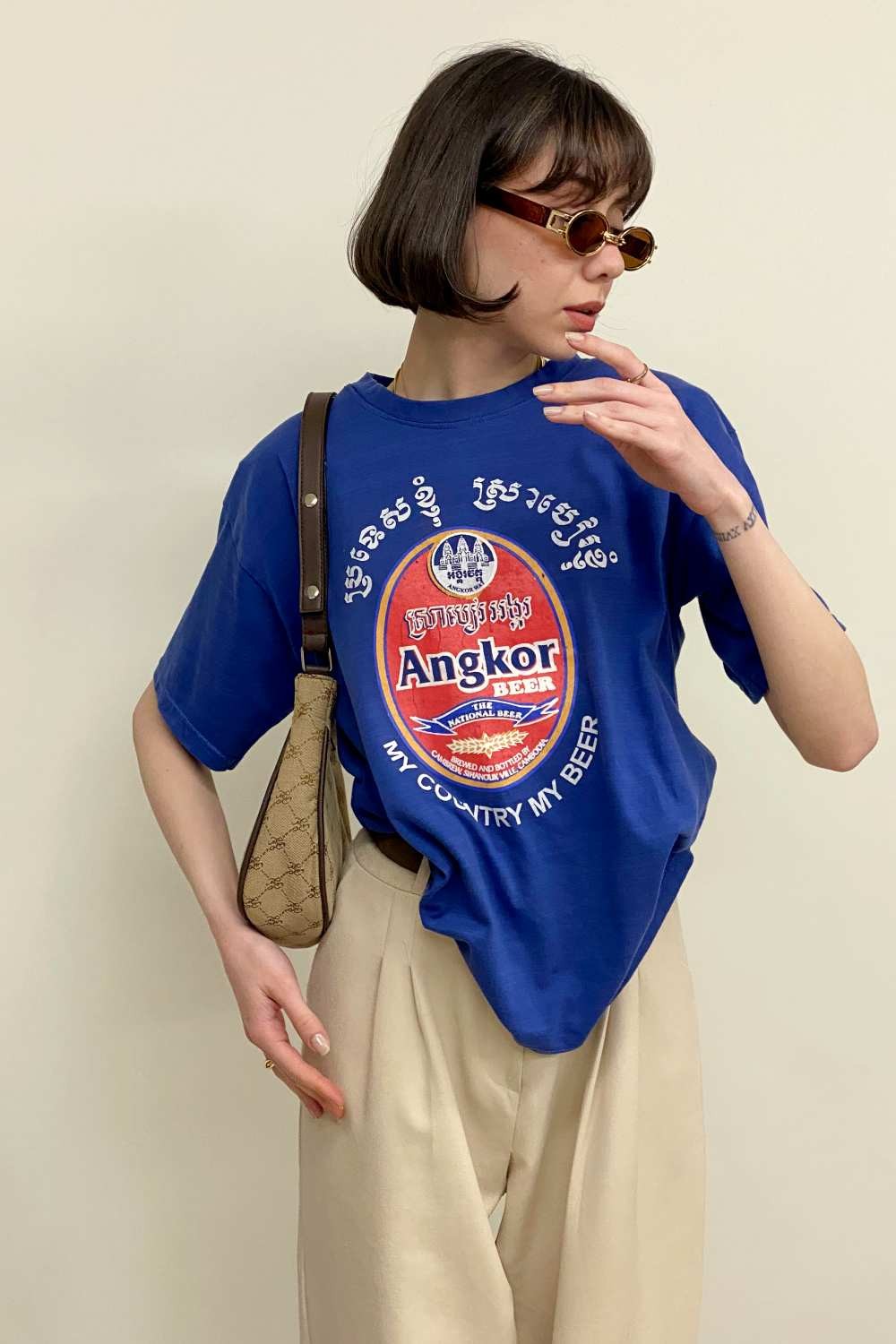 T-SHIRT