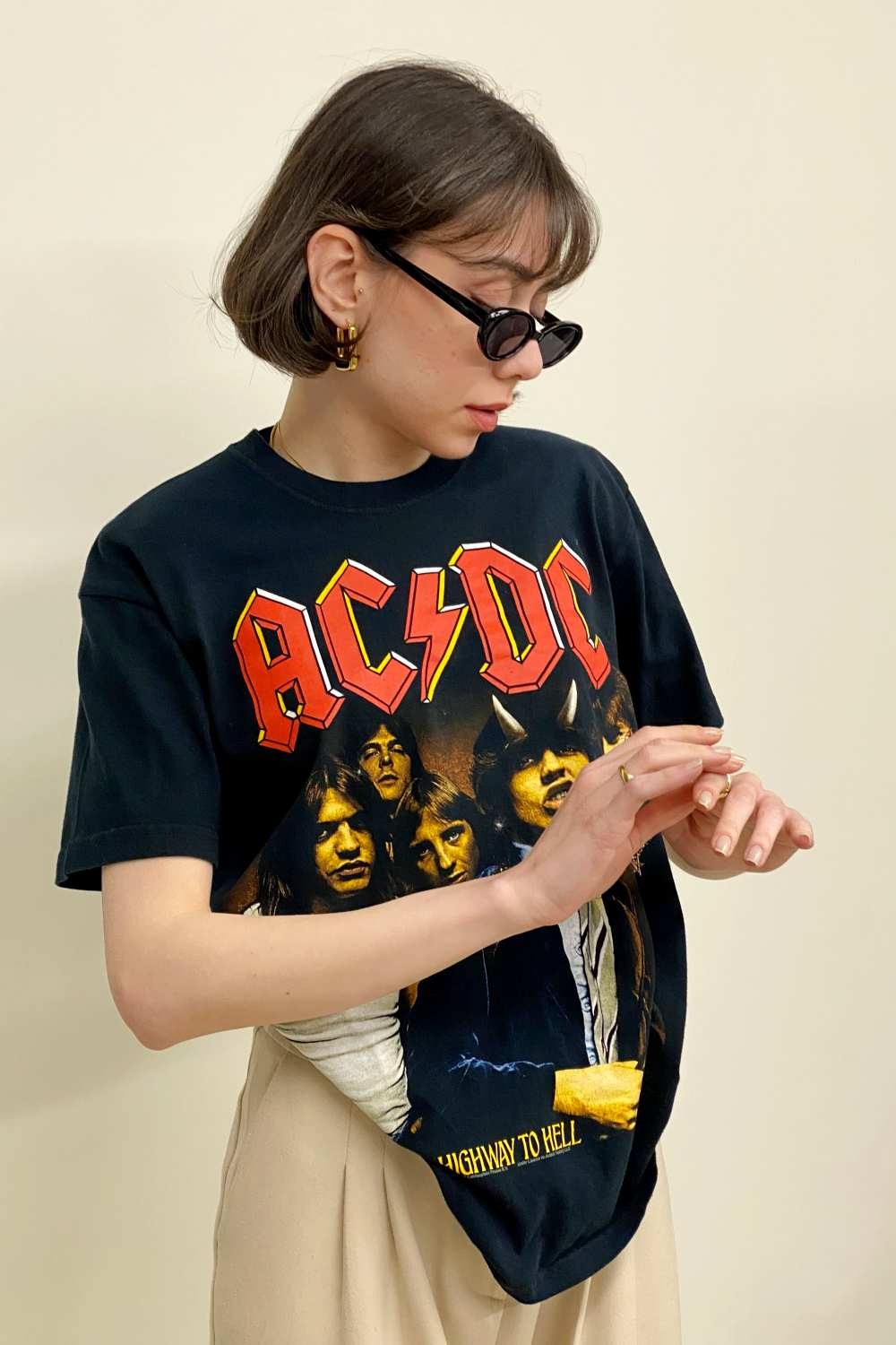 T-SHIRT