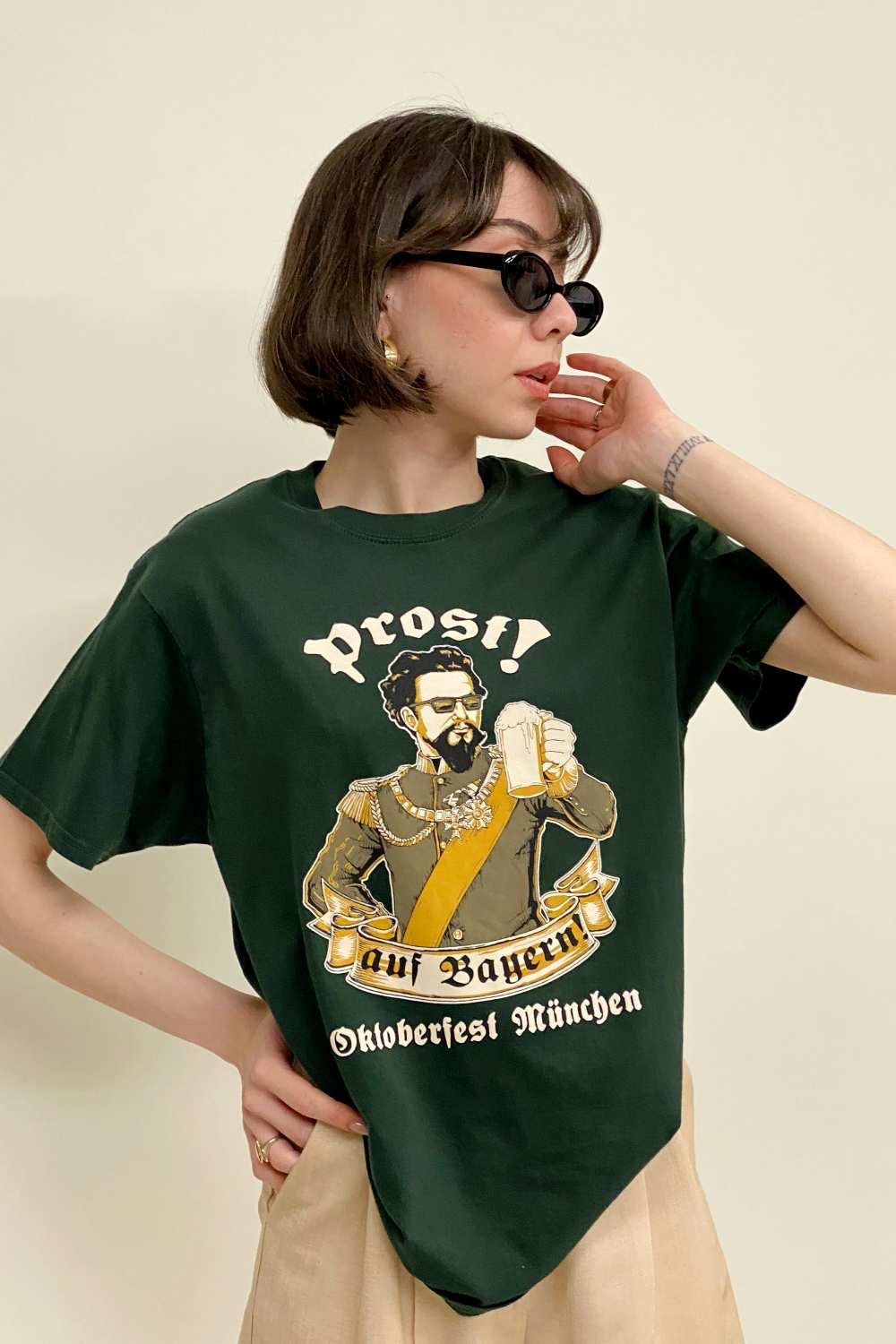 T-SHIRT
