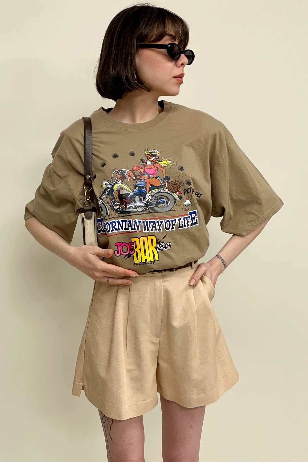 T-SHIRT