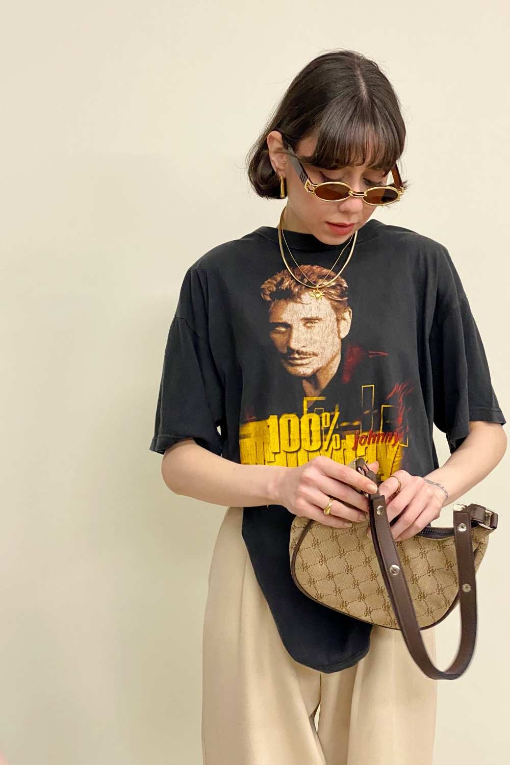 T-SHIRT