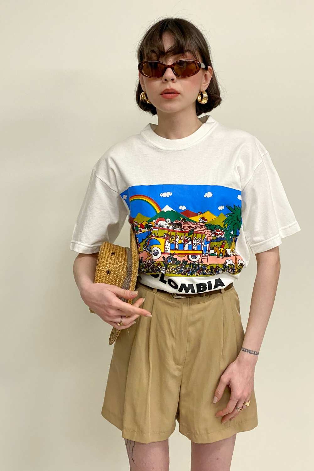 T-SHIRT